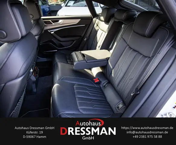 Audi S7 view 12