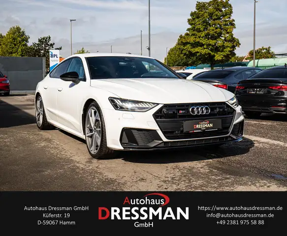 Audi S7 view 3