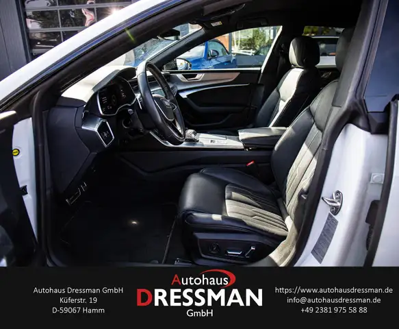 Audi S7 view 10