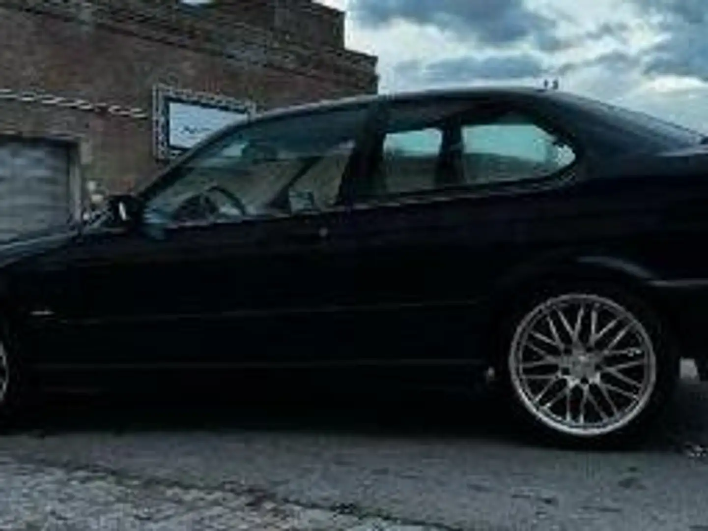 BMW 316 316G Schwarz - 2