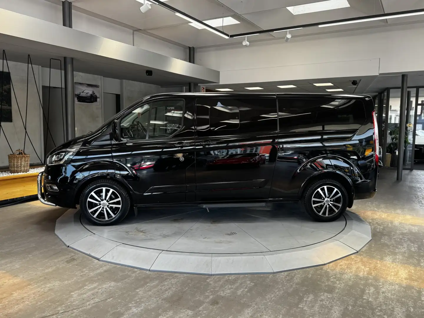 Ford Tourneo Custom Titanium X 8-Sitzer Aut. *Frontschutzbügel*AHK*Kam Schwarz - 2
