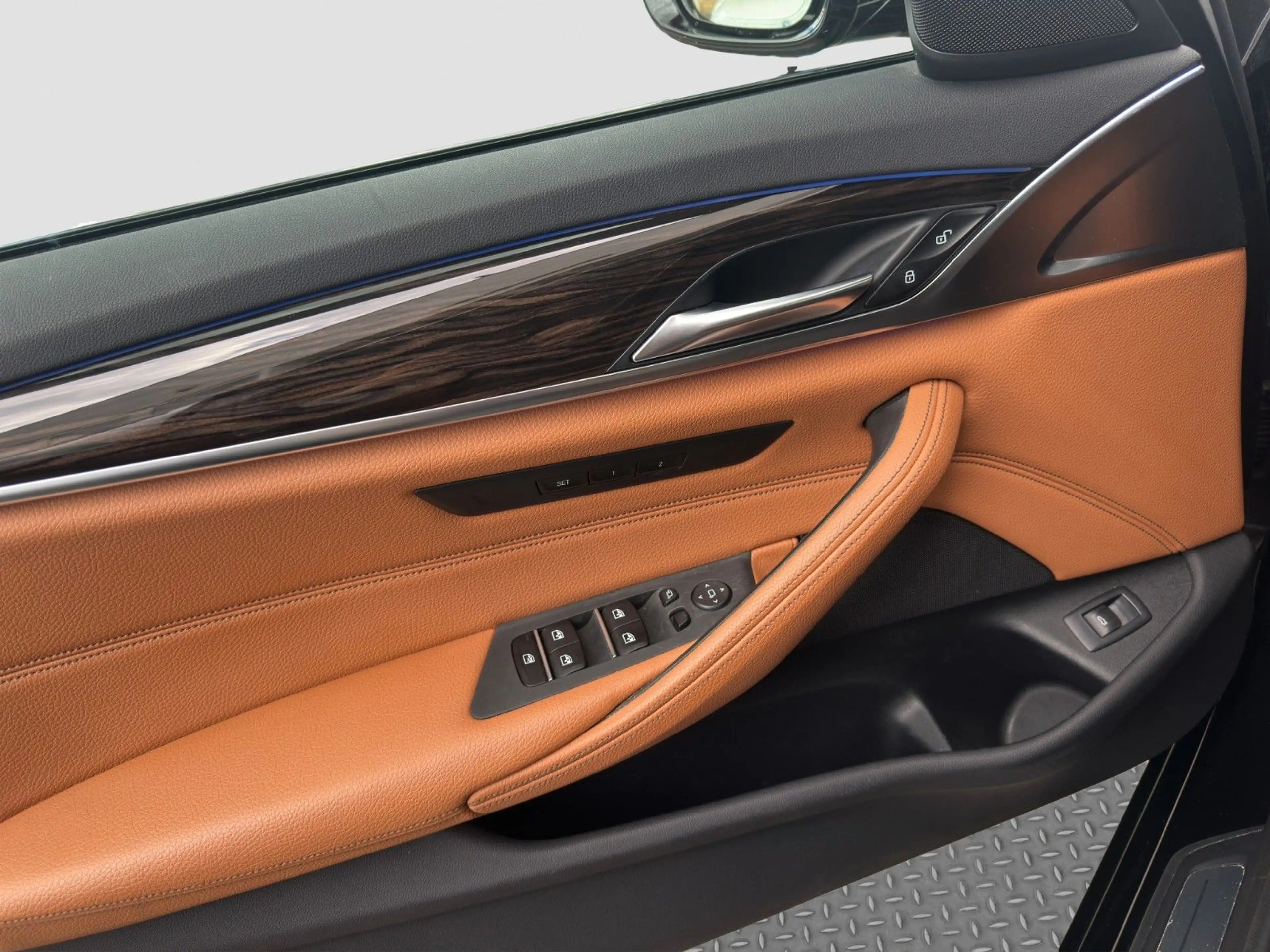 BMW 520 iT Sport Line AD.LED ACC PANO HUD 20" MEMORY — photo 14