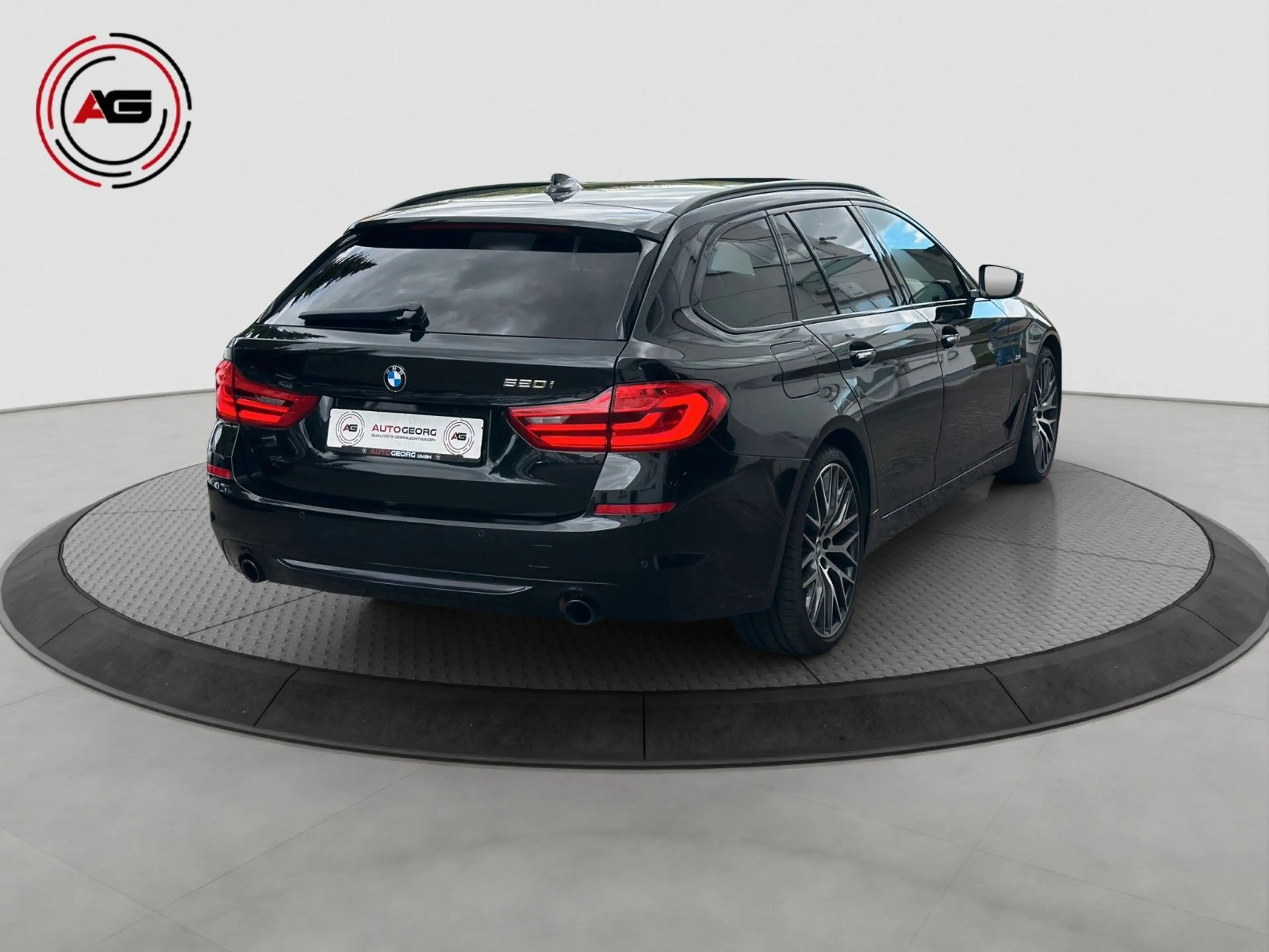 BMW 520 iT Sport Line AD.LED ACC PANO HUD 20" MEMORY — photo 5