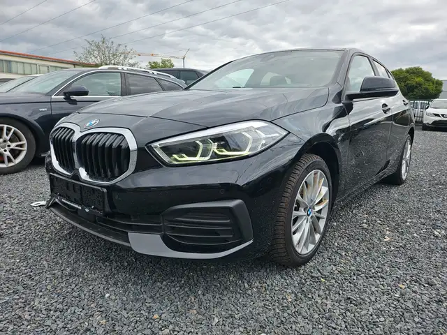 Bmw 116 d Advantage *KLIMA*NAVI*SCHECKHEFT*SHZ*