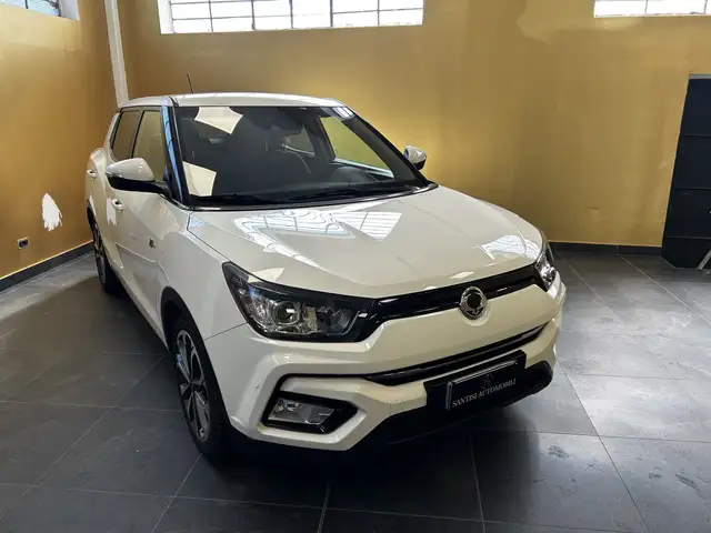 SsangYong Tivoli 1.6 Icon GPL (scad. 2029) AWD * automatica * 90.000km *
