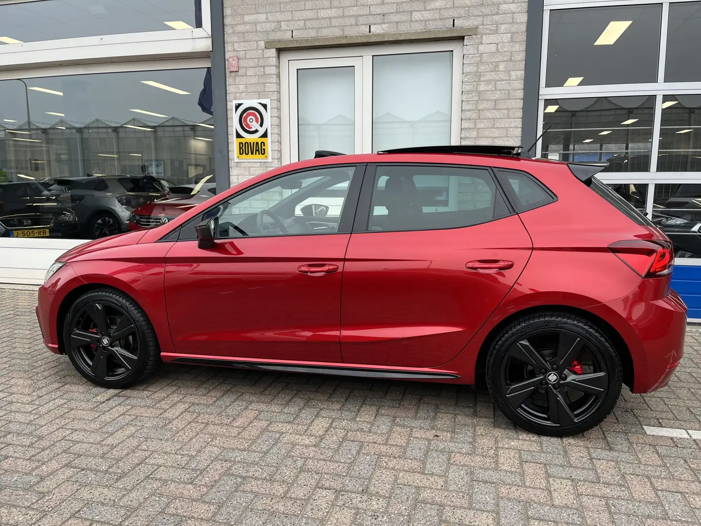 SEAT Ibiza 1.0 TSI FR Black Edition / AUTOMAAT/ BEATS AUDIO/ Rouge - 2