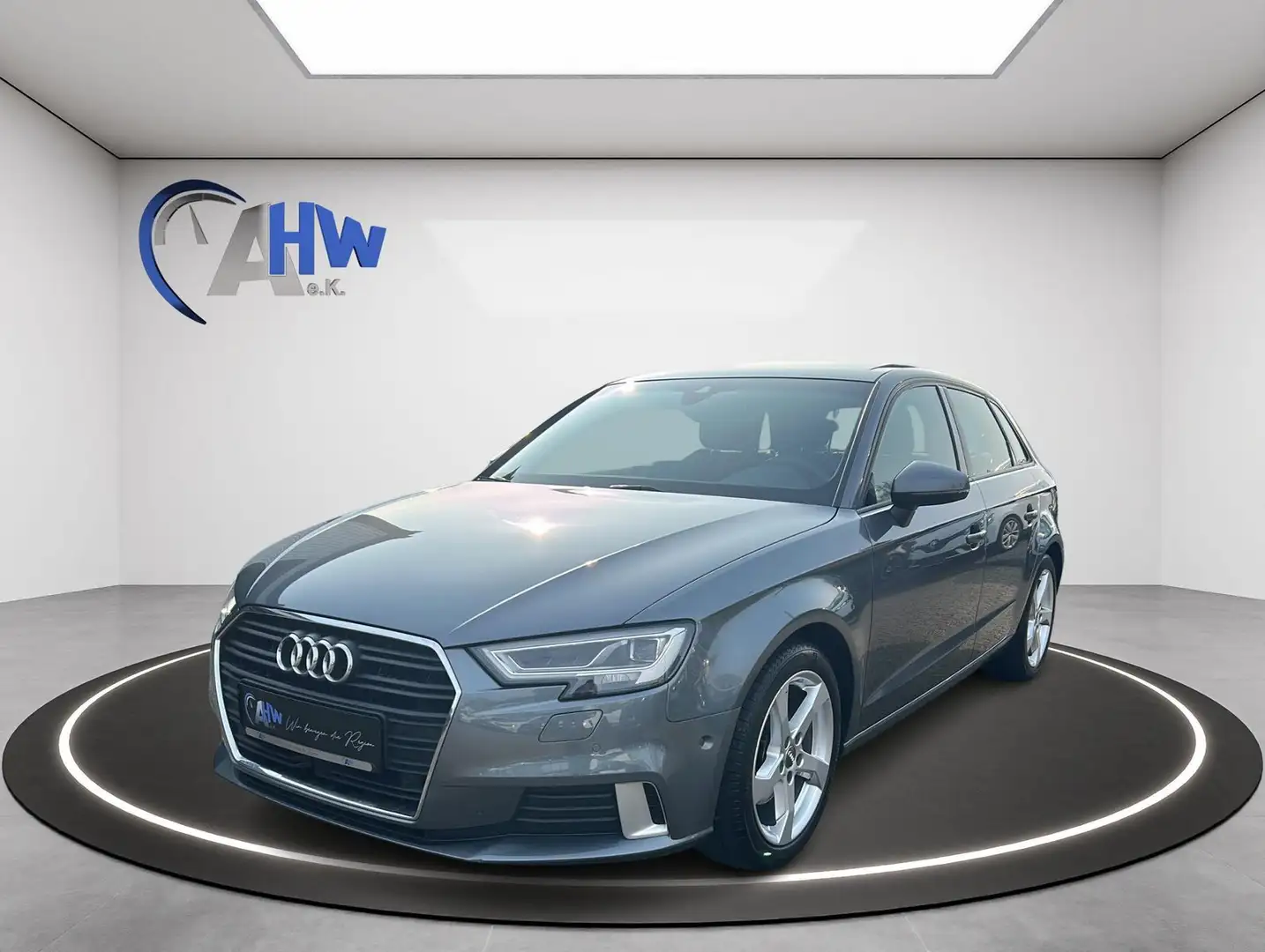 Audi A3 35 TFSI Sport Grau - 1