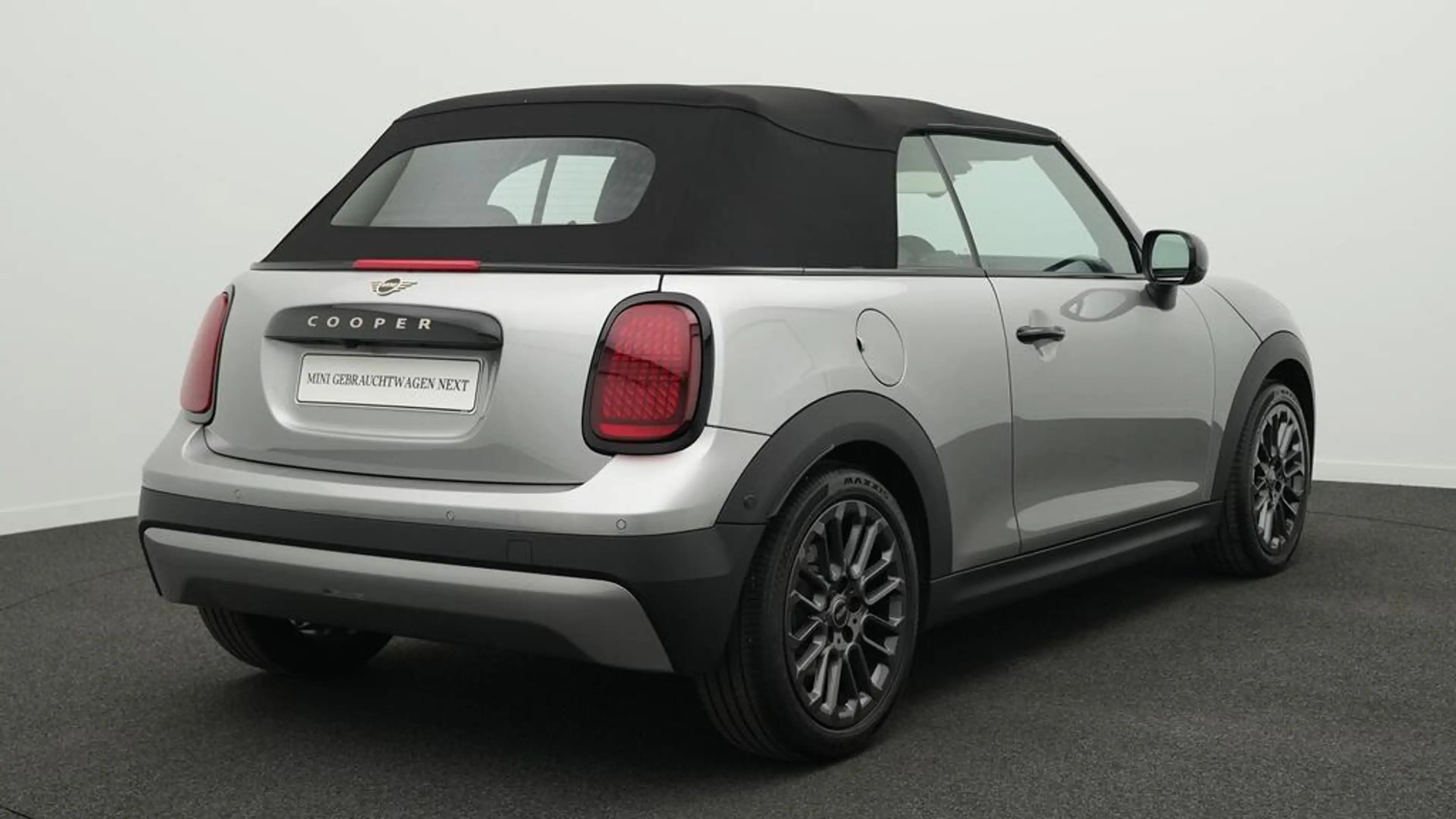 MINI Cooper C Cabrio Classic Trim — photo 4