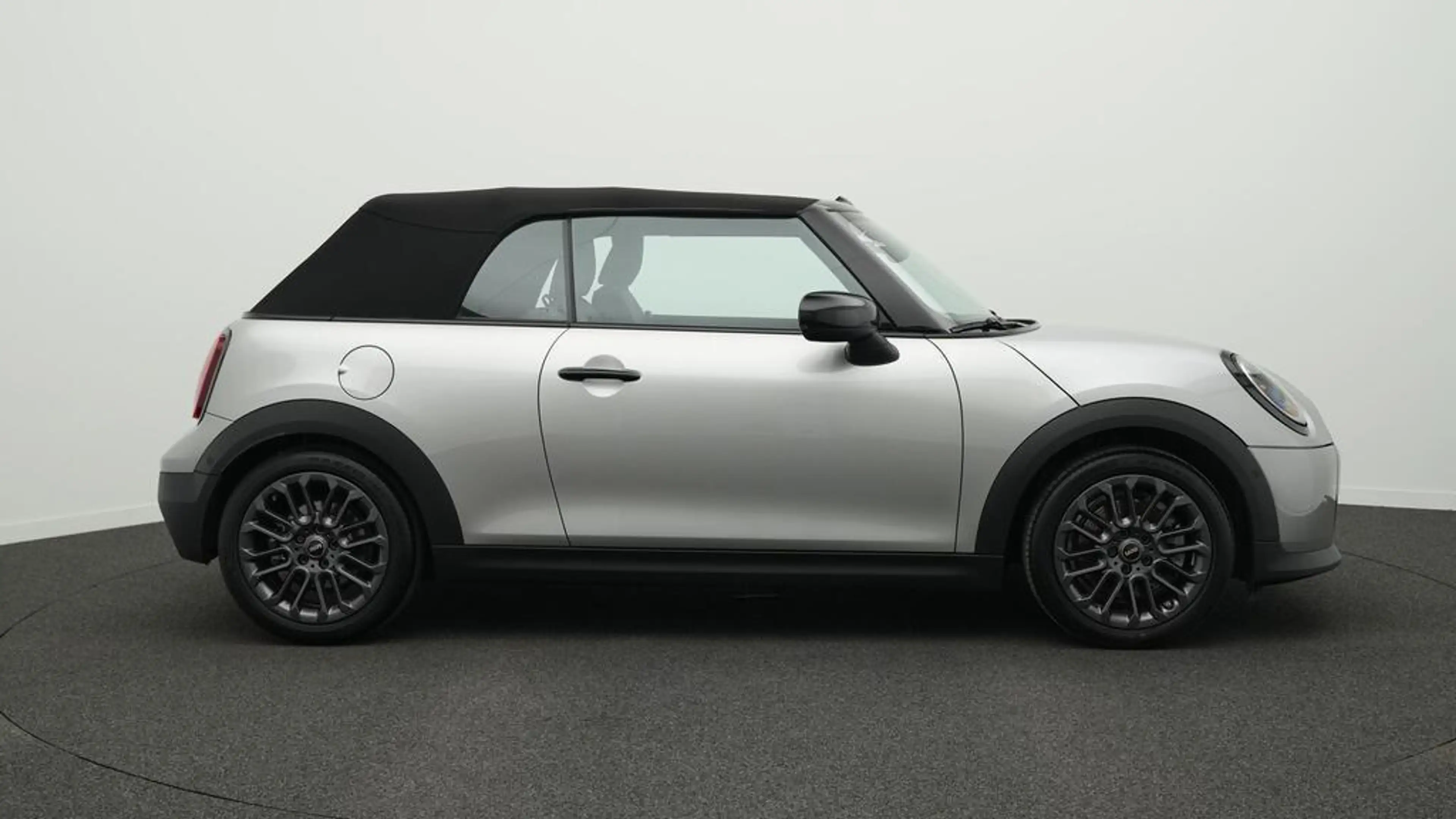 MINI Cooper C Cabrio Classic Trim — photo 2