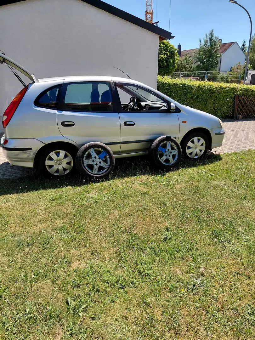 Nissan Almera Tino acenta PLUS - 1