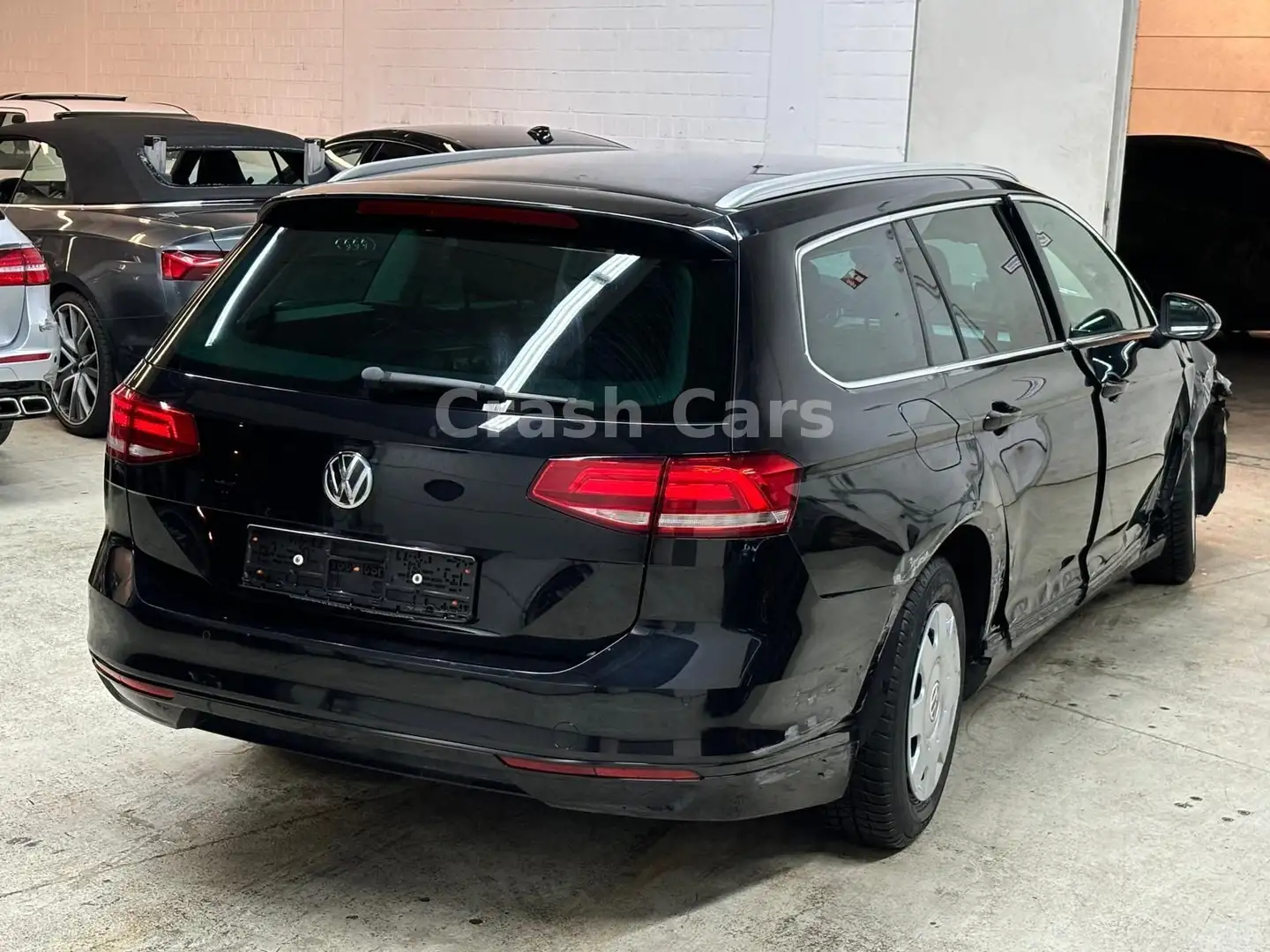 Volkswagen Passat 1.5 TSI Comfortline*LED*Keyless*Touch*DCC Schwarz - 1