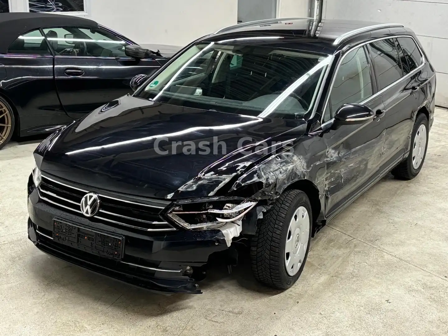 Volkswagen Passat 1.5 TSI Comfortline*LED*Keyless*Touch*DCC Schwarz - 2