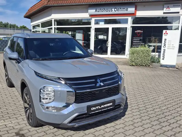 Mitsubishi Outlander Outlander Plug-In Hybrid 2.4 4WD Plug-In Hybrid Select