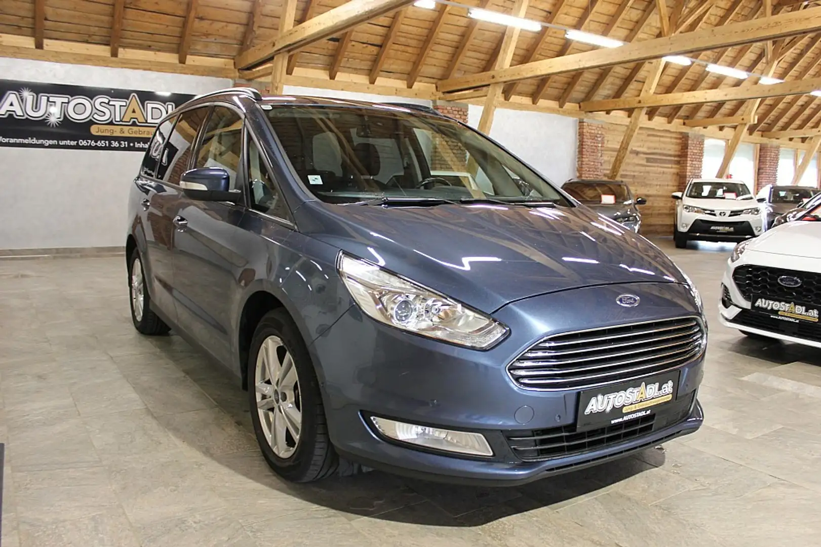 Ford Galaxy 2,0 EcoBlue Aut./7-SITZER-NAVI-SITZHZG.-ALU-PDC Blau - 2