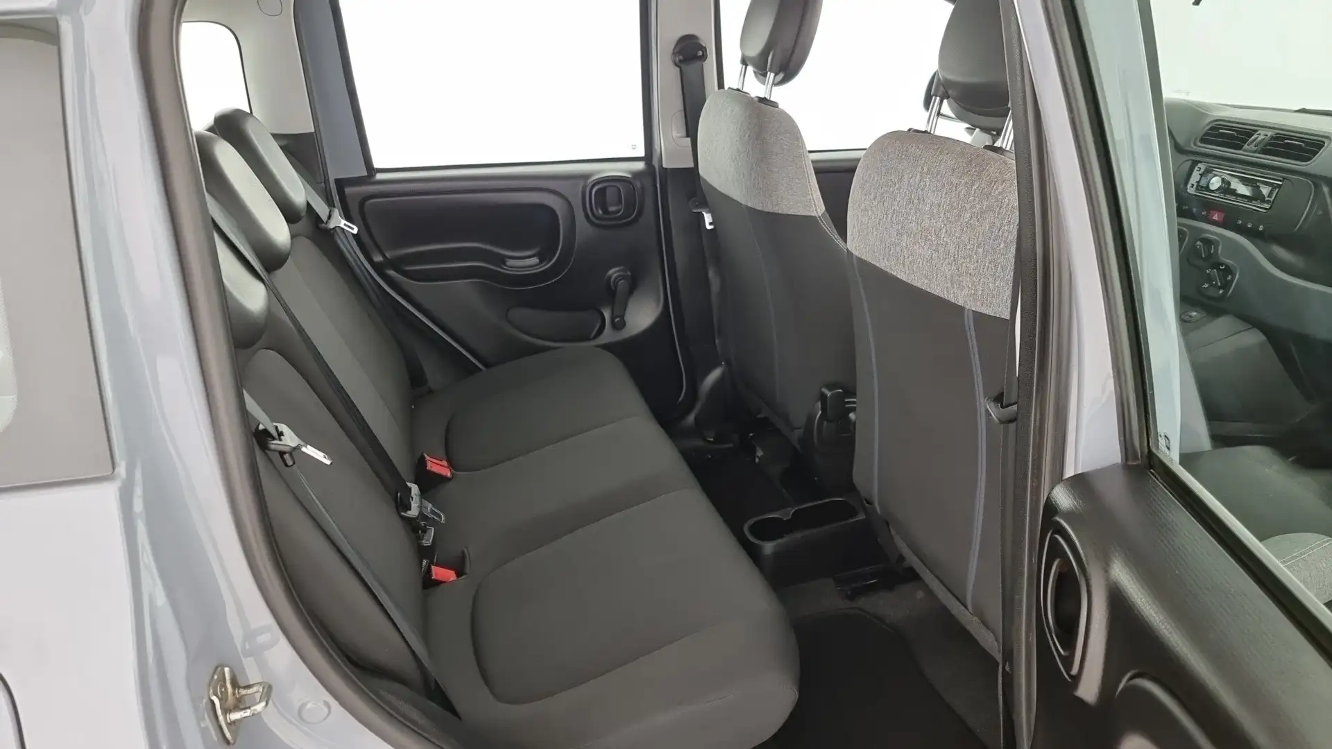 Fiat Panda 1.0 FireFly S&S Hybrid Grau - 2