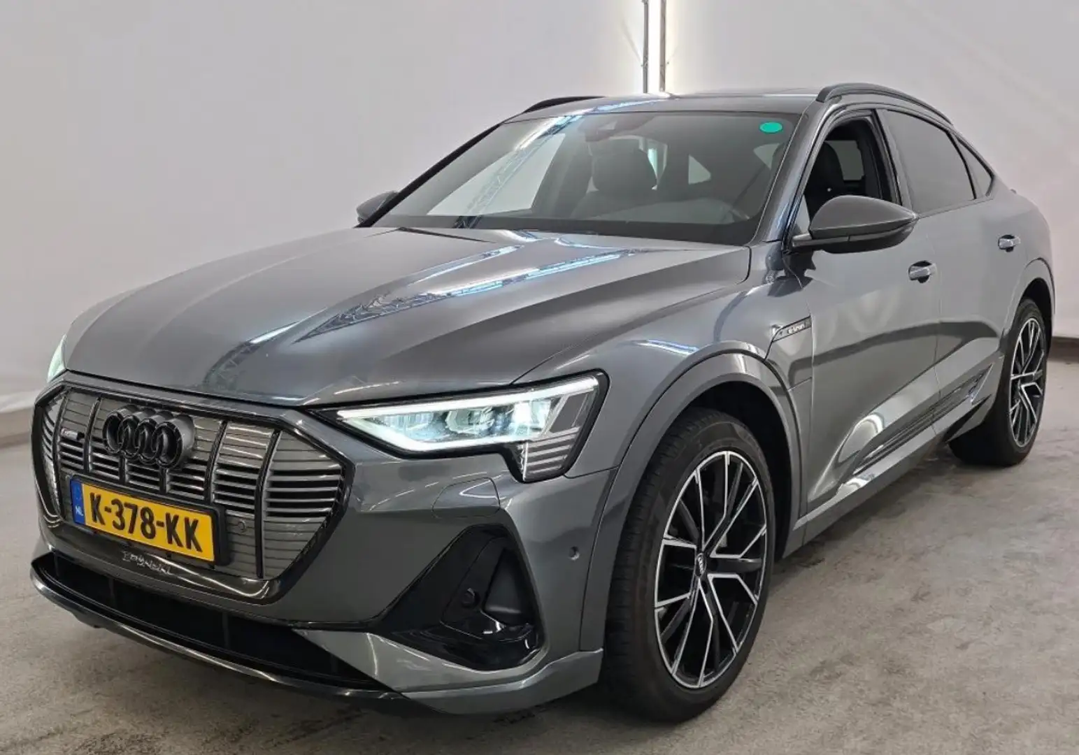 Audi e-tron Sportback 55 QUATTRO S-Edition 95 kWh 89% SOH 21In Grijs - 1