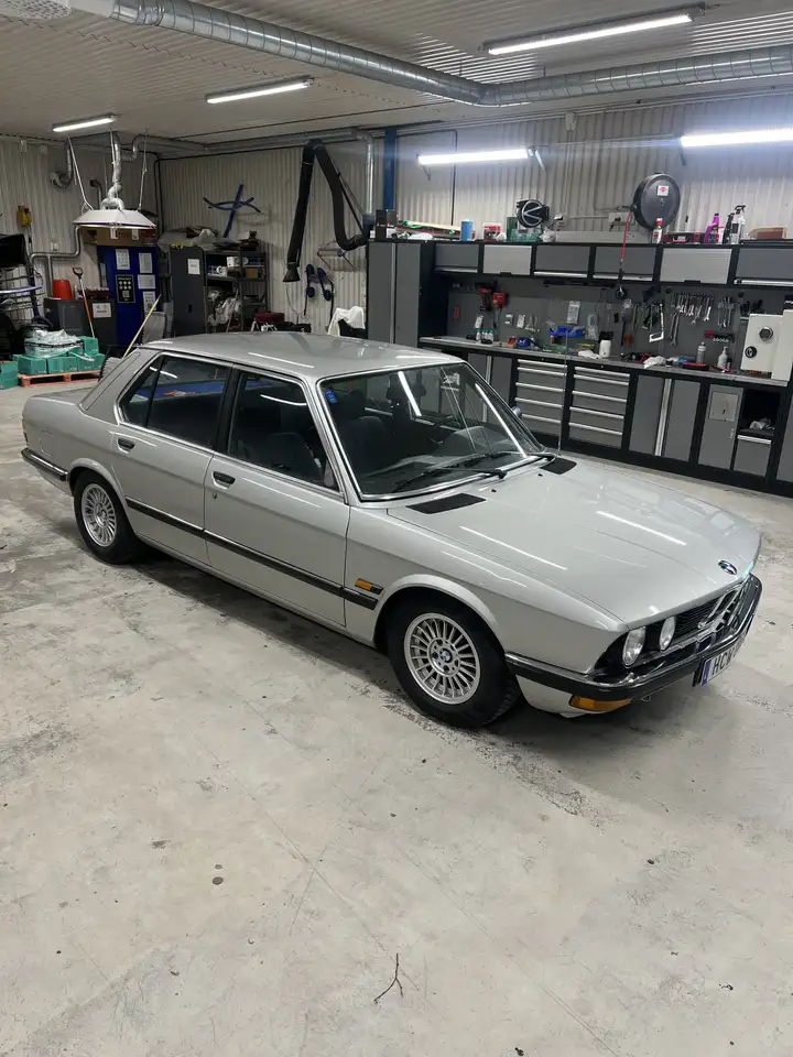 BMW 520i, foto 7