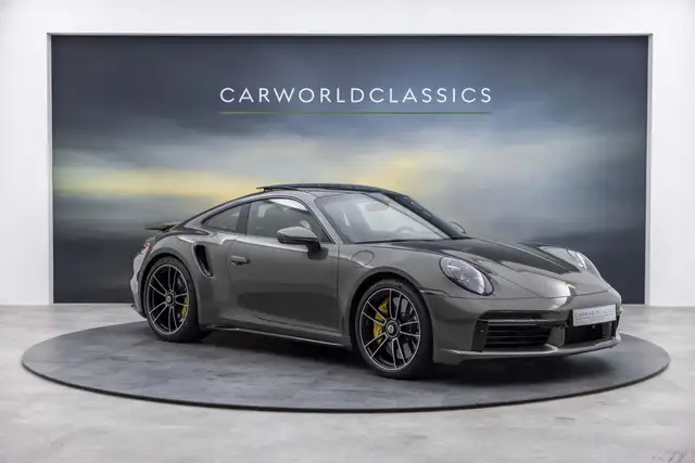Porsche 992