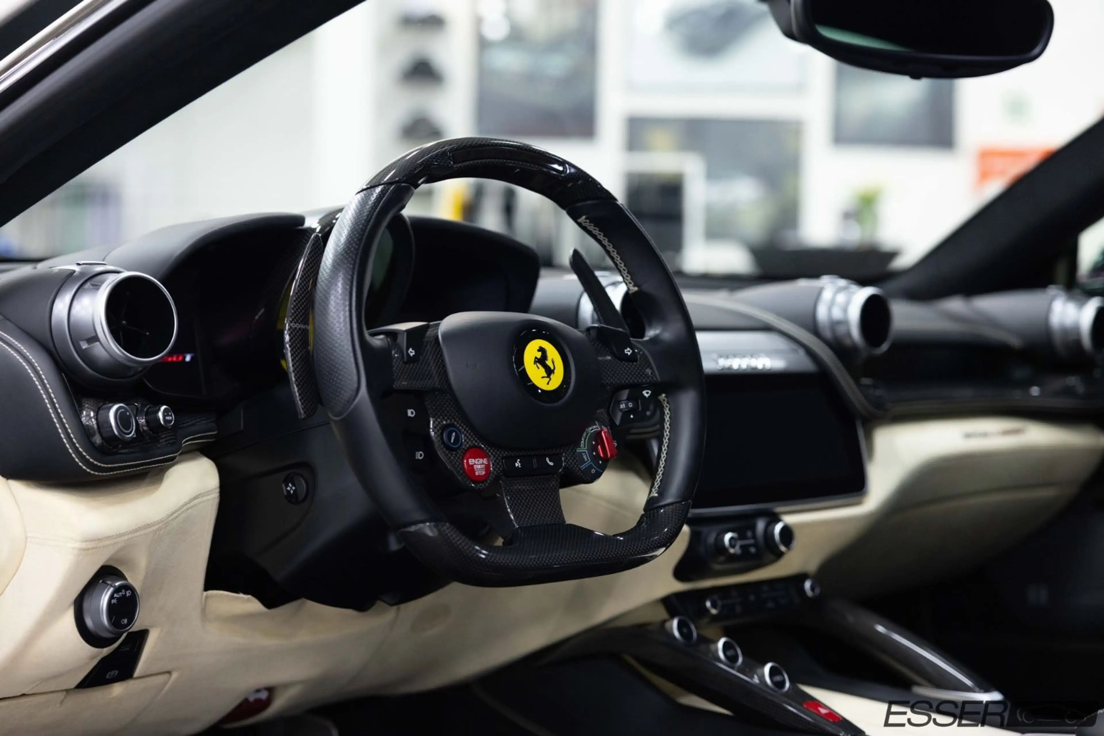 Ferrari GTC4 Lusso GTC4 Lusso 3.9 V8 T DCT | Carbon | Novitec — photo 9