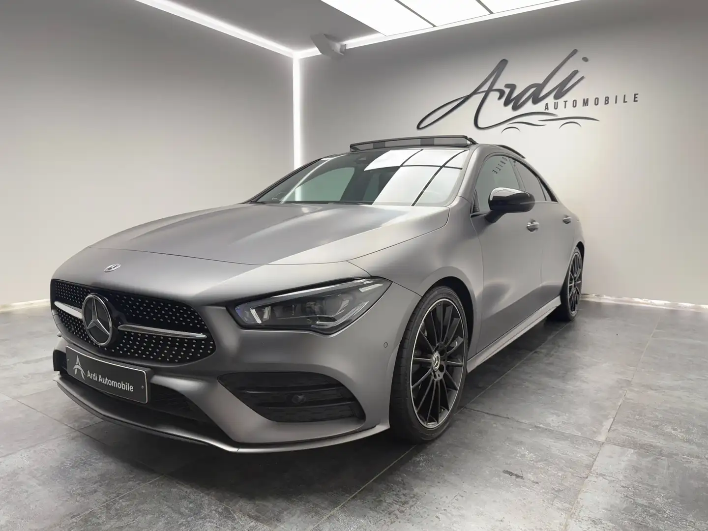 Mercedes-Benz CLA 200 d *PACK AMG*CAMERA*LED AMBIANCE*1 PROP*GARANTIE* Gris - 1