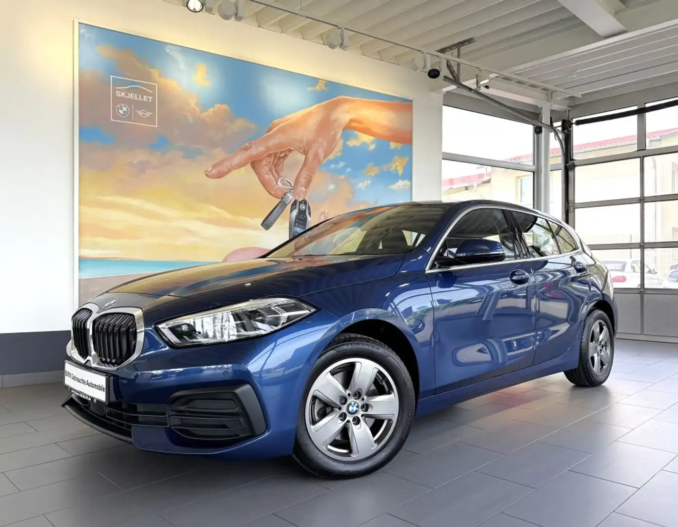 BMW 118 i KAM+HUD+AHK+adp.LED+DAB+TEM+SITZ+NAV-LCprof Blau - 1