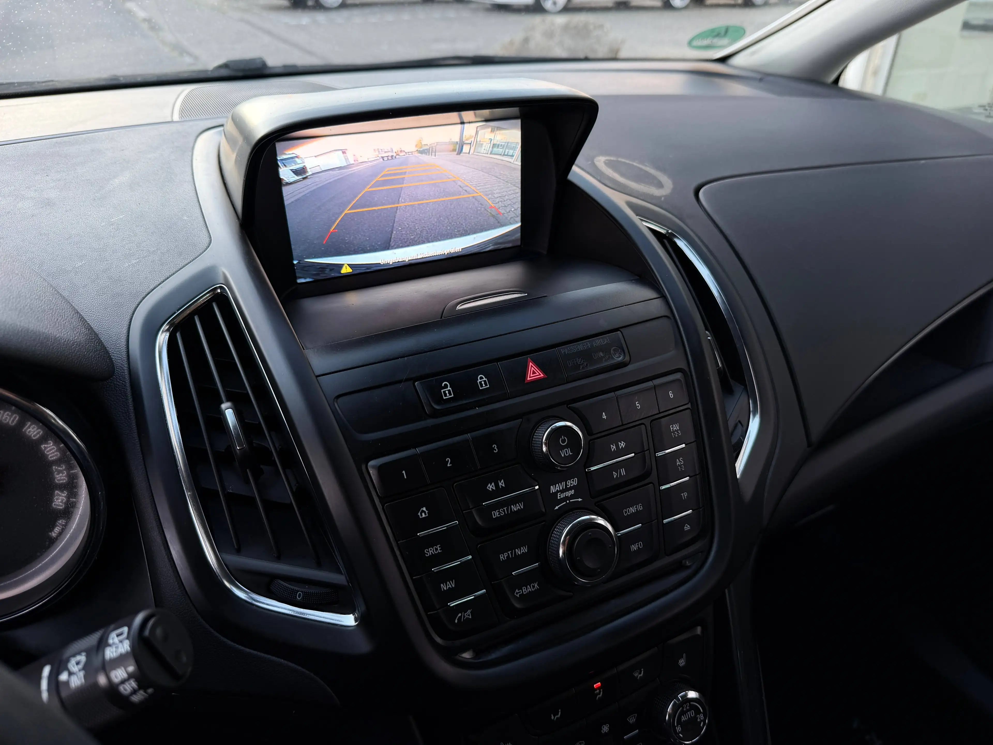 Opel Zafira Tourer Innovation *7-Sitze* Navi Rkam Totwinkelassistent Elektri. Sitze — photo 8