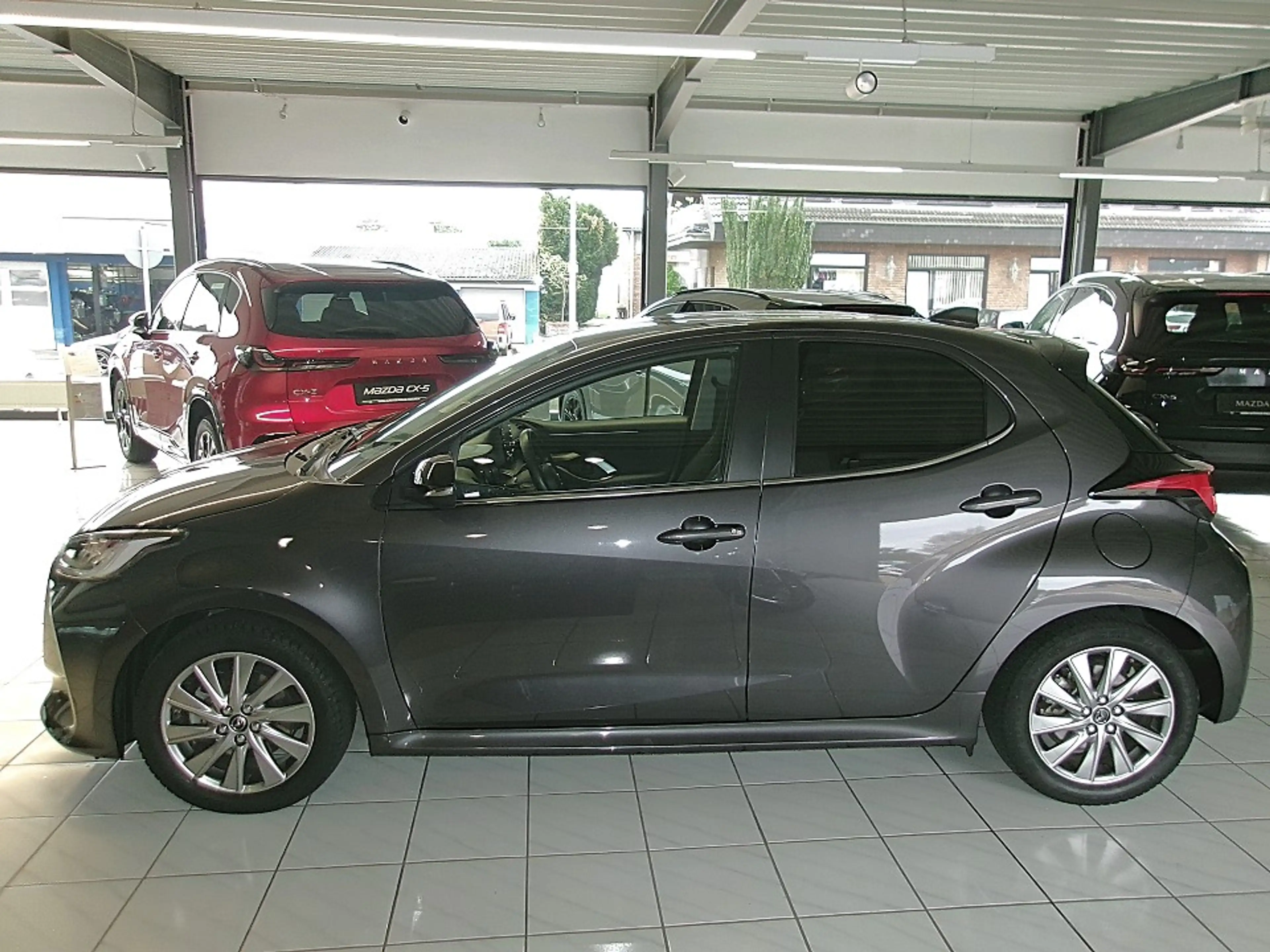 Mazda 2 Hybrid 1.5L VVT-i 116 PS AT FWD Selection — photo 3