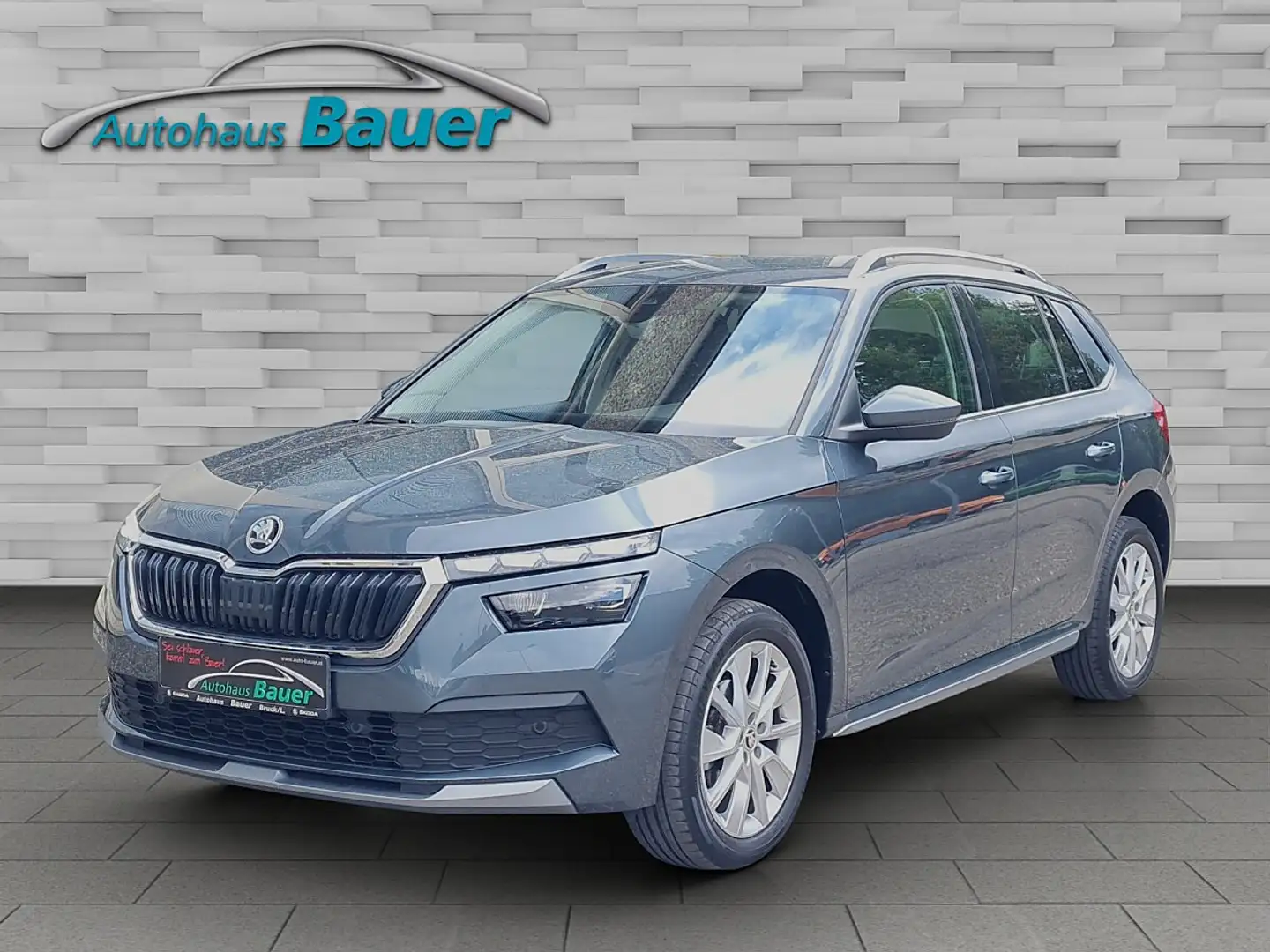Skoda Kamiq 1,0 TSI Style DSG Grau - 1