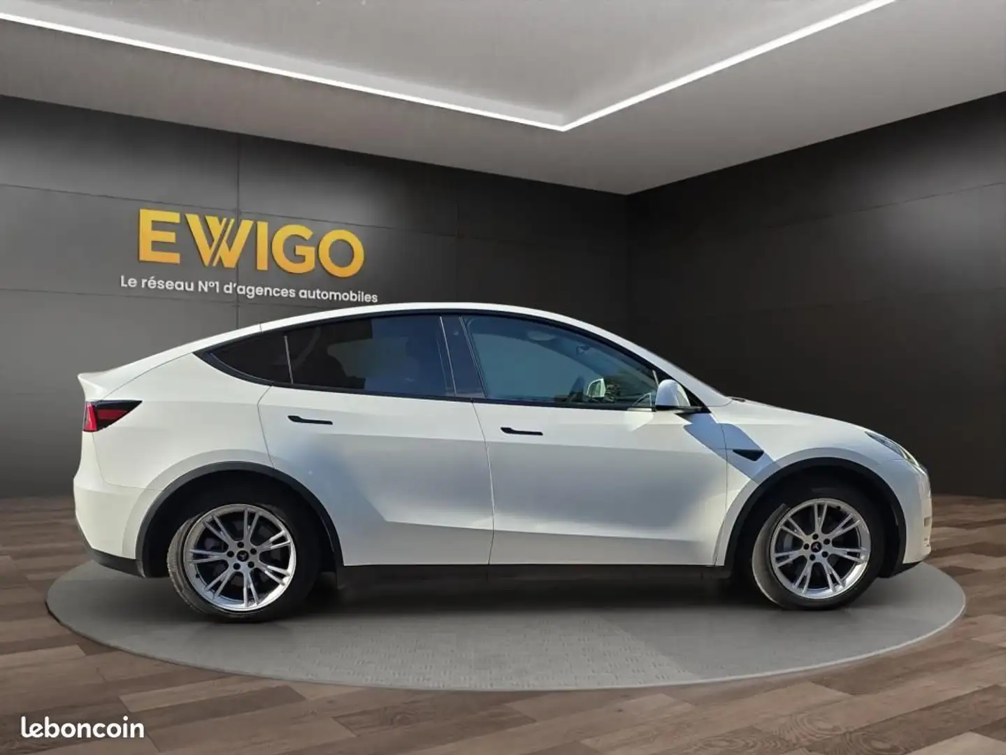 Tesla Model Y ELECTRIC 320 170PPM 50KWH BVA GARANTIE 6 MOIS Wit - 2