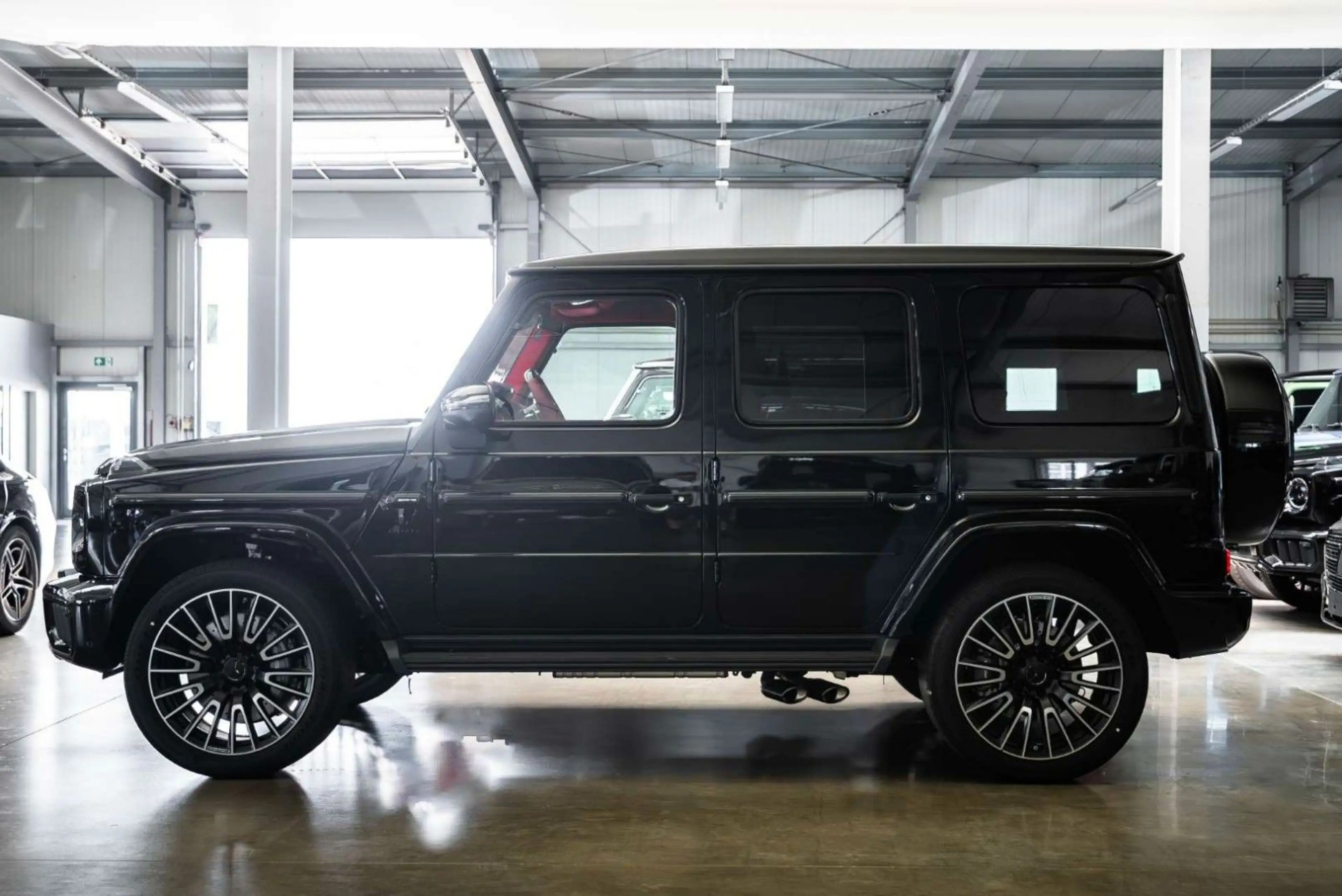 Mercedes-Benz G 63 AMG / FULL CARLEX RED SPORT SEATS / 2027 — photo 7