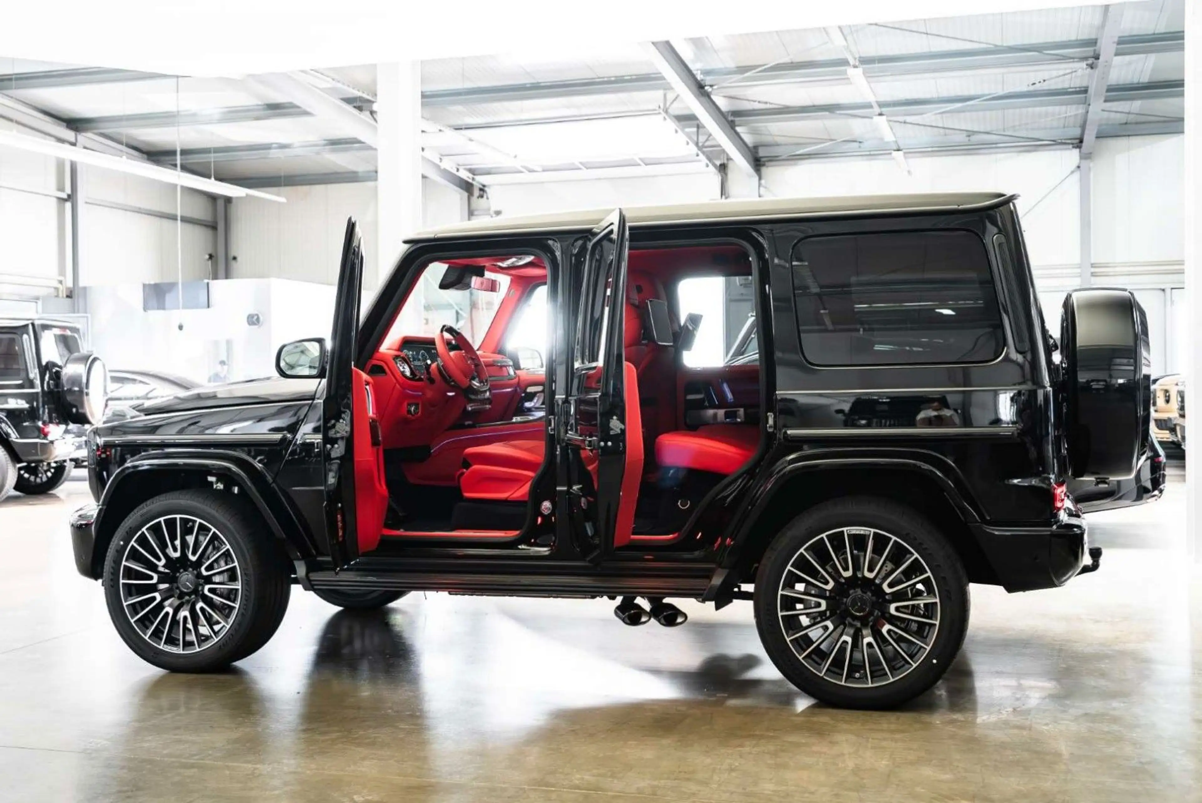 Mercedes-Benz G 63 AMG / FULL CARLEX RED SPORT SEATS / 2027 — photo 8
