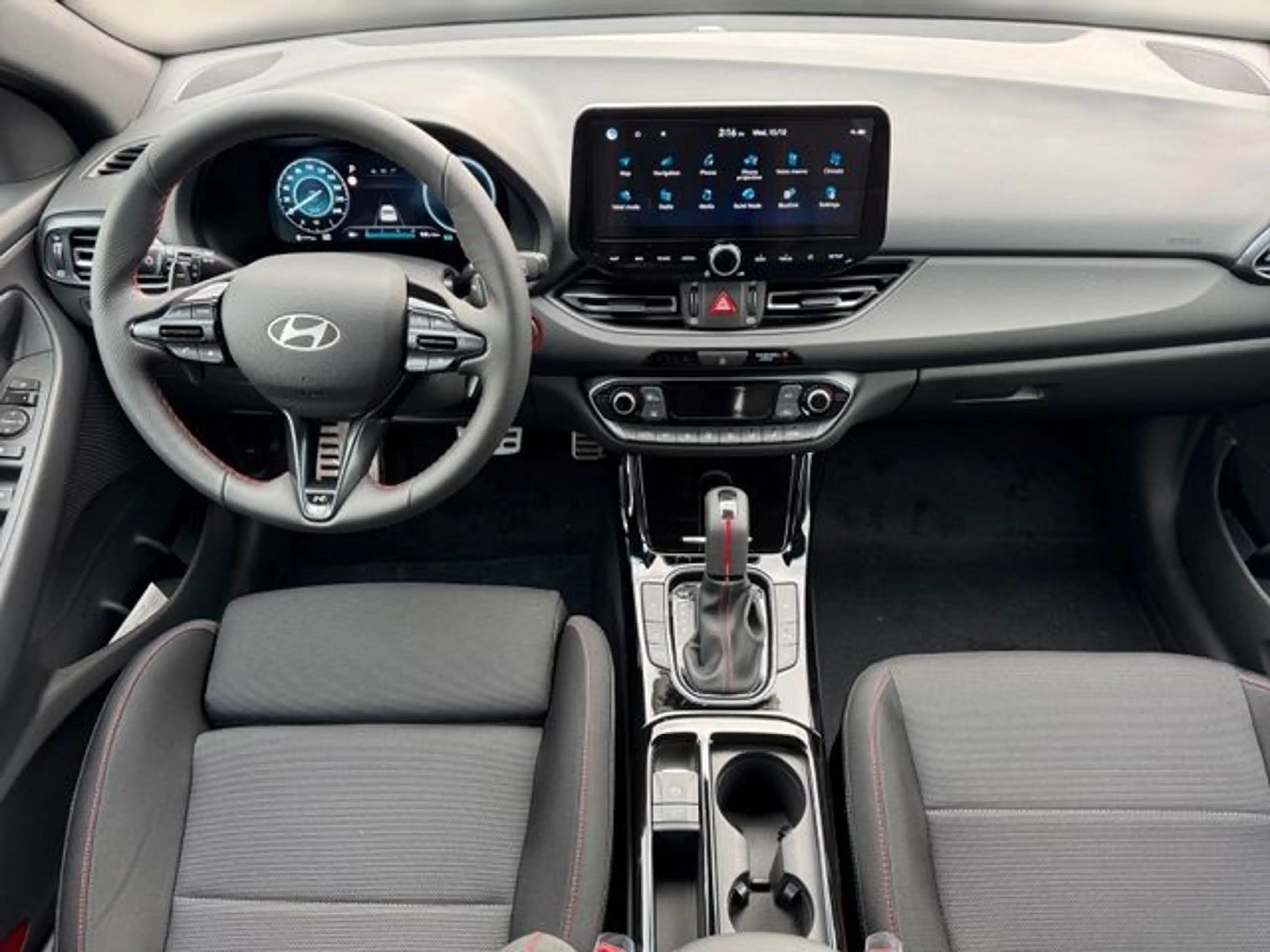 Hyundai i30 Mild-Hybrid 1.5 Turbo (+48V) 7-DCT N Line LED Spor — photo 11