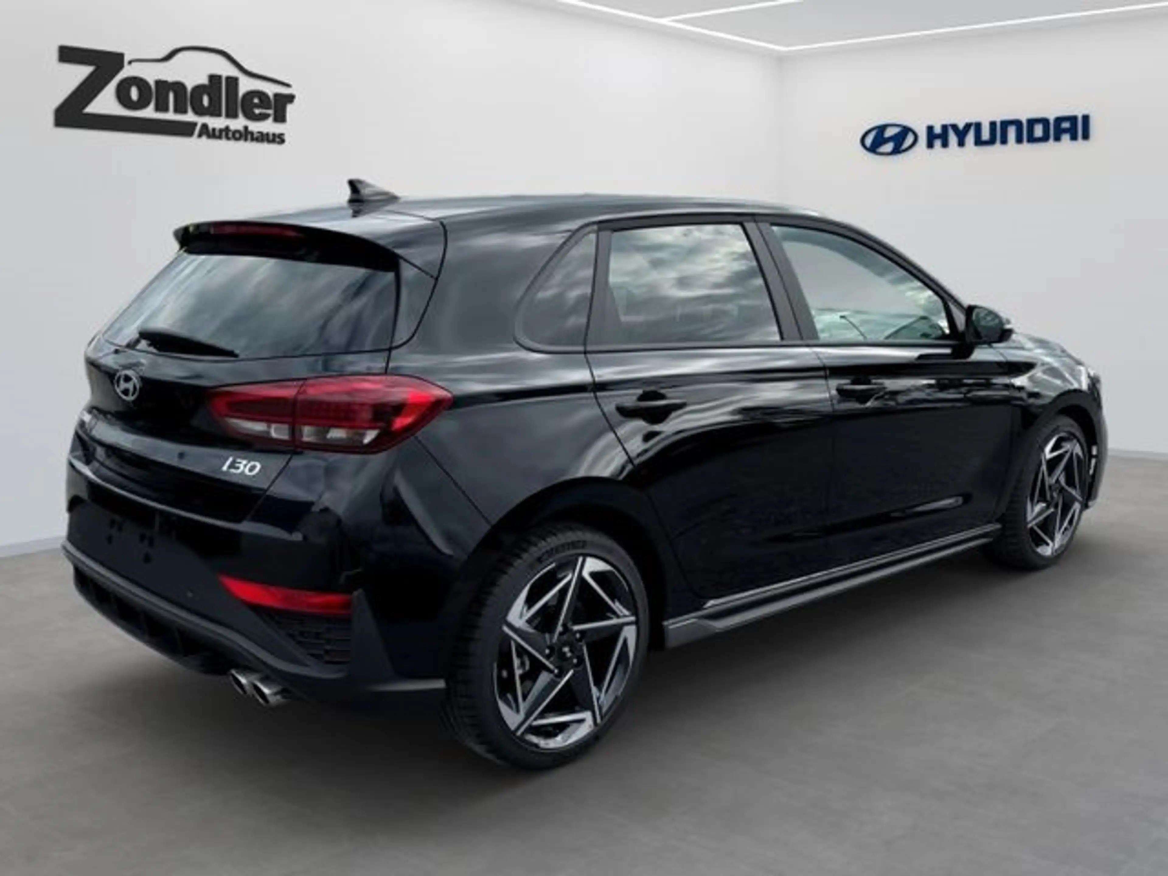 Hyundai i30 Mild-Hybrid 1.5 Turbo (+48V) 7-DCT N Line LED Spor — photo 3