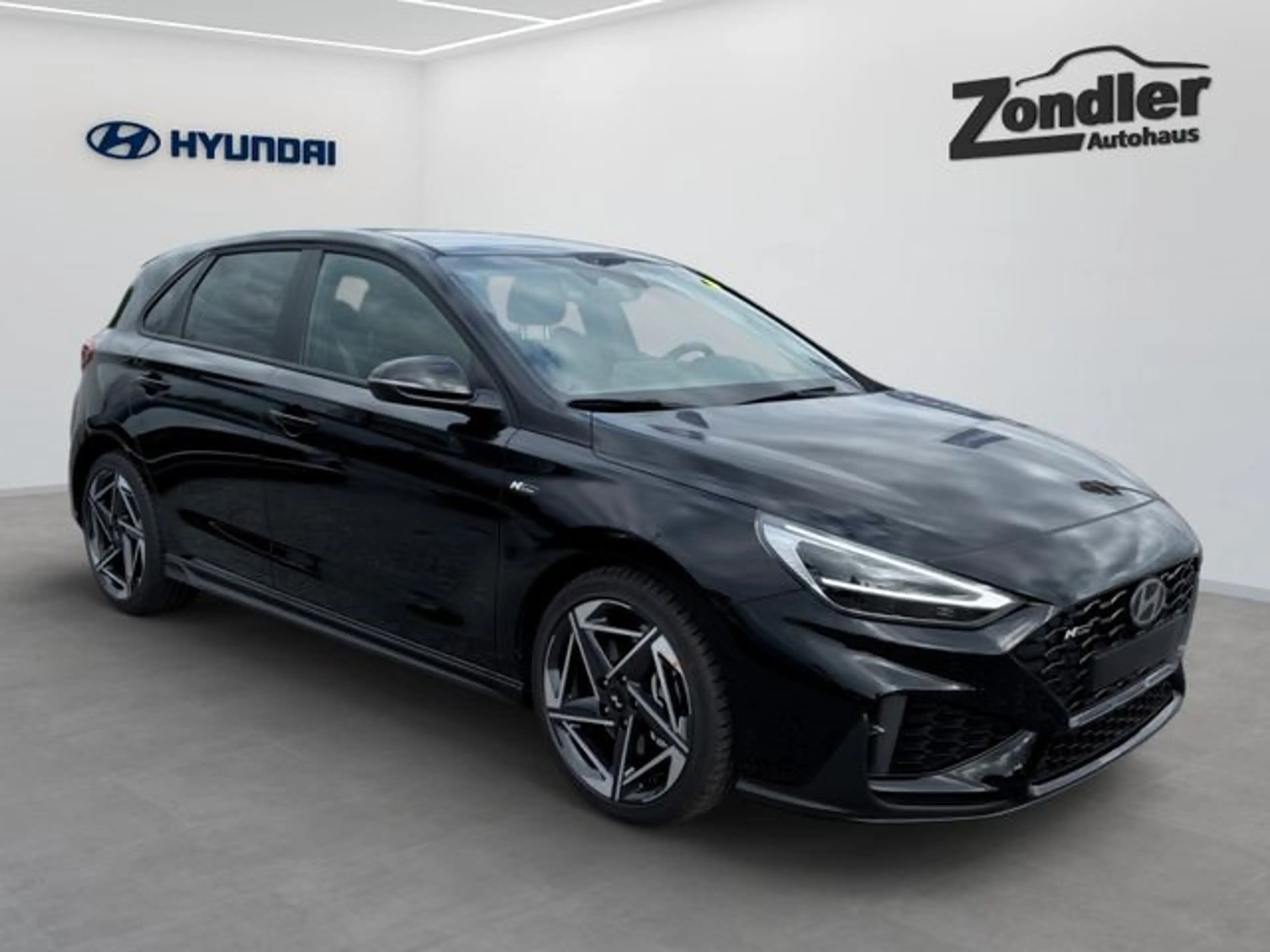 Hyundai i30 Mild-Hybrid 1.5 Turbo (+48V) 7-DCT N Line LED Spor — photo 2