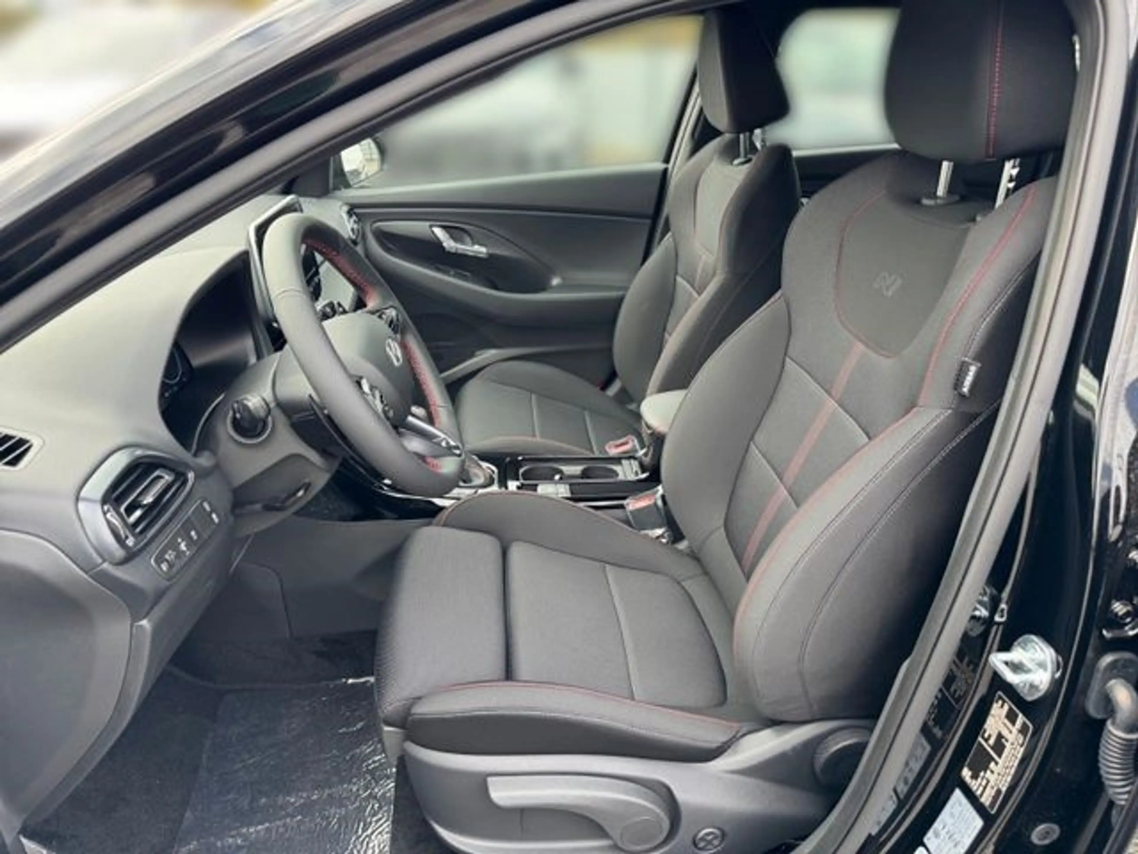 Hyundai i30 Mild-Hybrid 1.5 Turbo (+48V) 7-DCT N Line LED Spor — photo 10