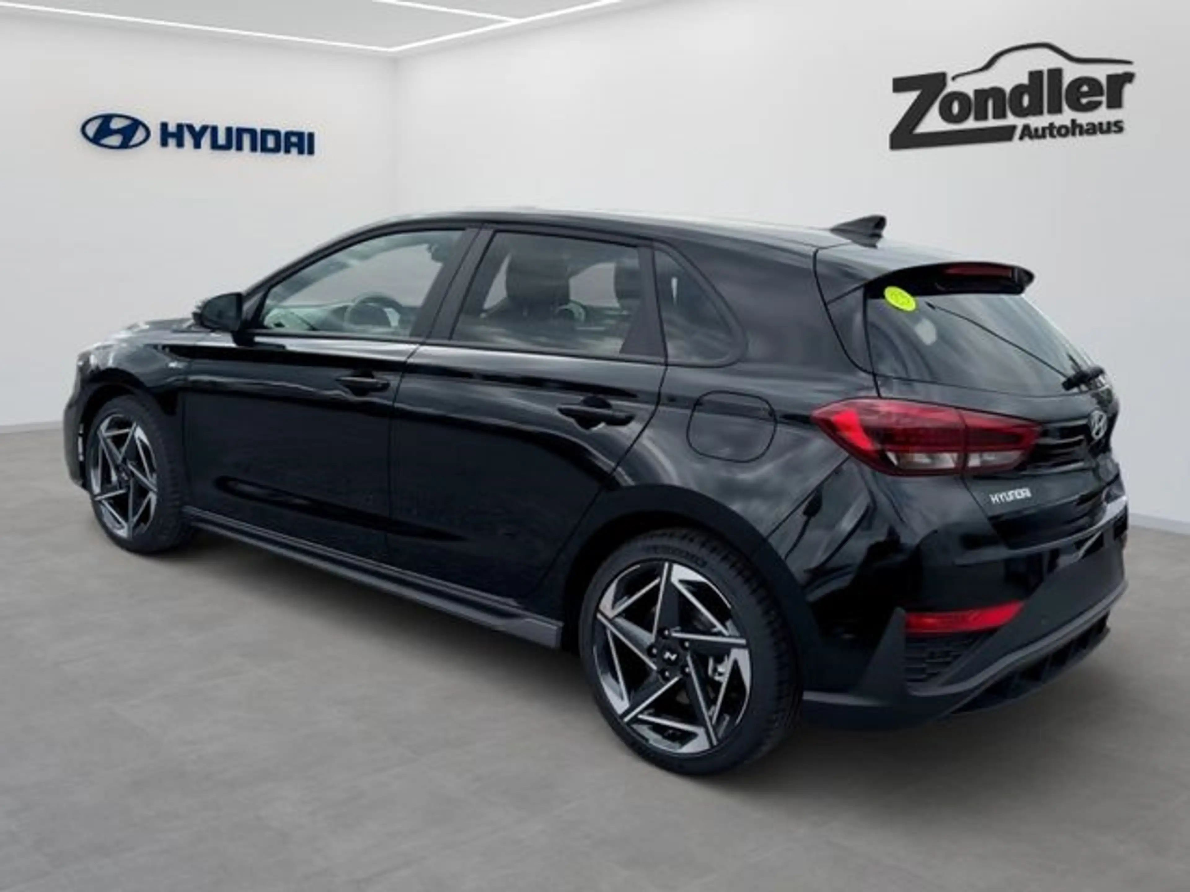 Hyundai i30 Mild-Hybrid 1.5 Turbo (+48V) 7-DCT N Line LED Spor — photo 4