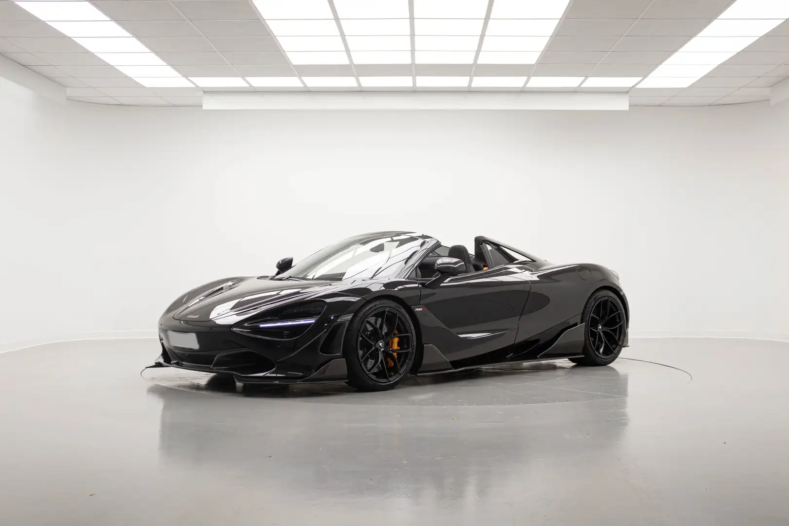 McLaren 720S Spider Nero - 1