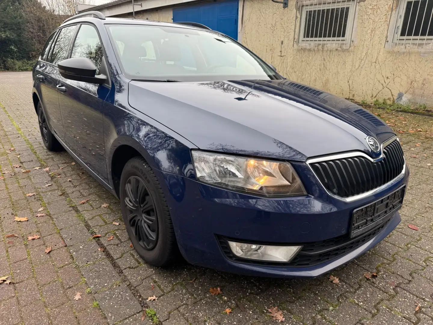 Skoda Octavia Combi Active Bleu - 2