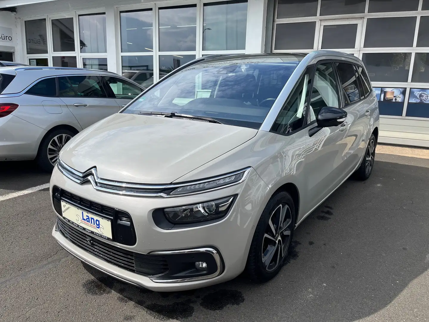 Citroen Grand C4 SpaceTourer PureTech 130 PANORAMA NAVI ZAHNRIEMEN NEU 7SITZER Šedá - 1