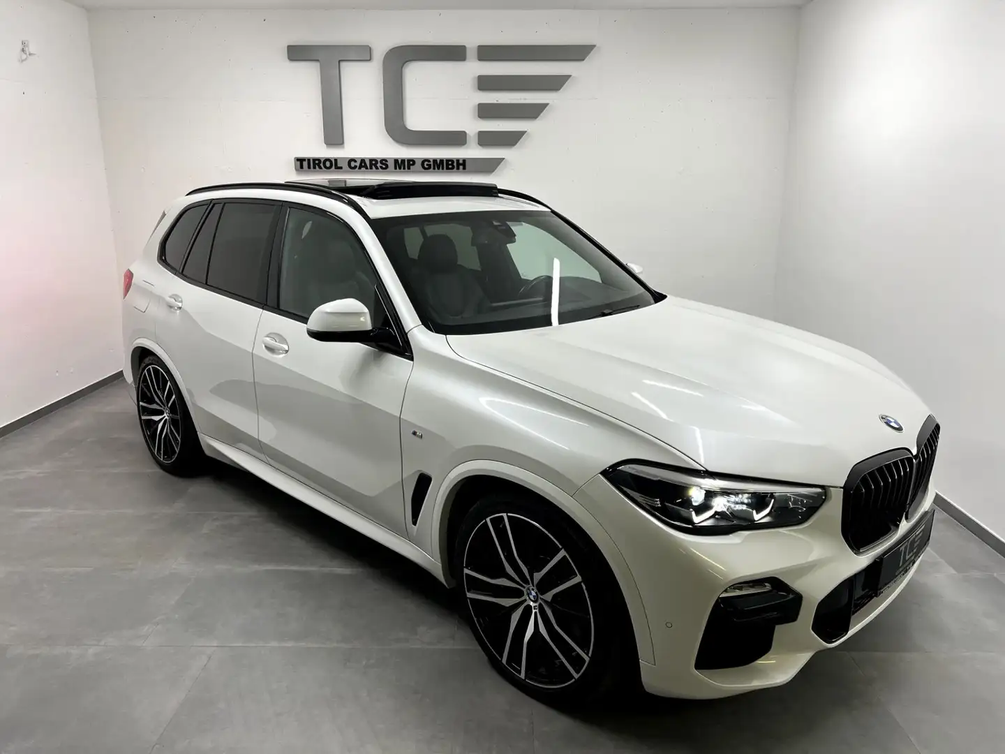 BMW X5 xDrive45e M Paket, 22", Pano, Led, AHK, ... Weiß - 2