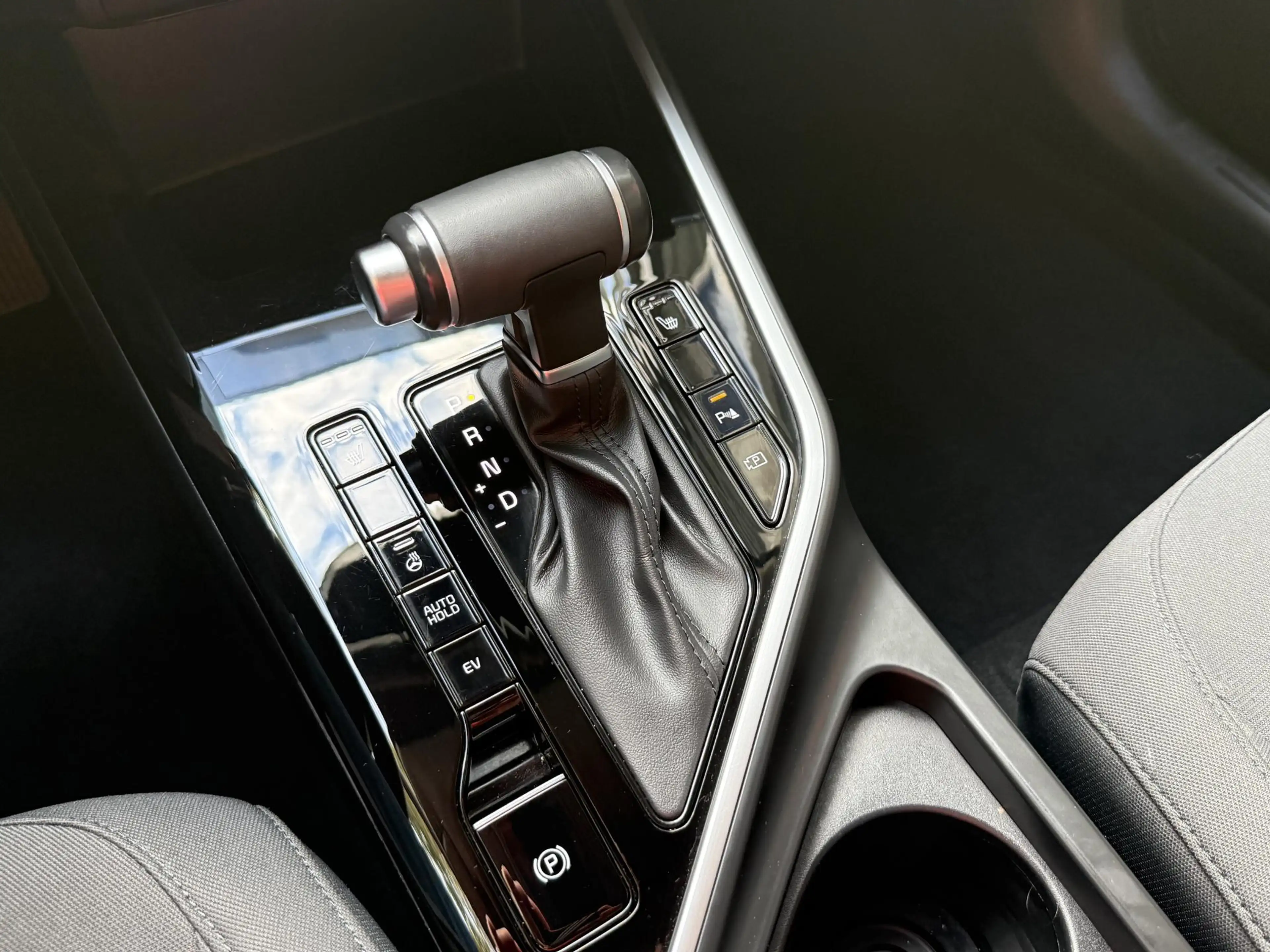 Kia Niro 1.6 GDi Hybrid PHEV | Navigatie via Apple Carplay — photo 28