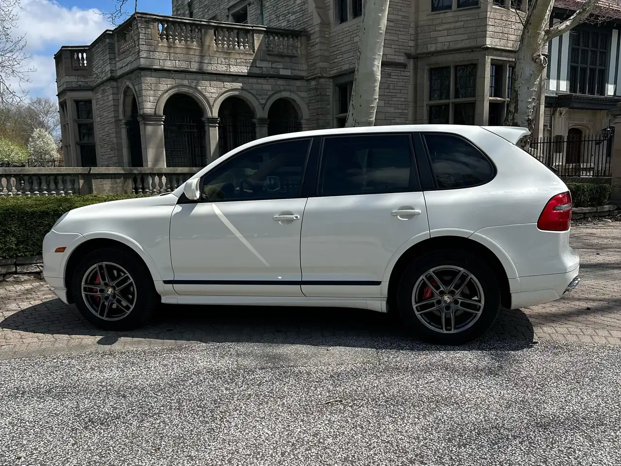 Porsche Cayenne снимка Porsche Cayenne