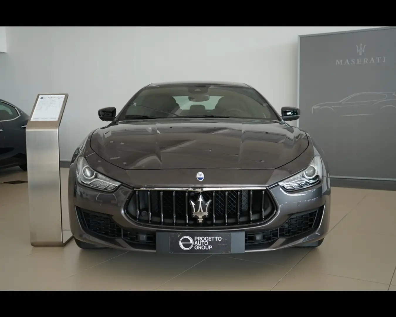 Maserati Ghibli MHEV 330 CV GT Ultima Szürke - 2