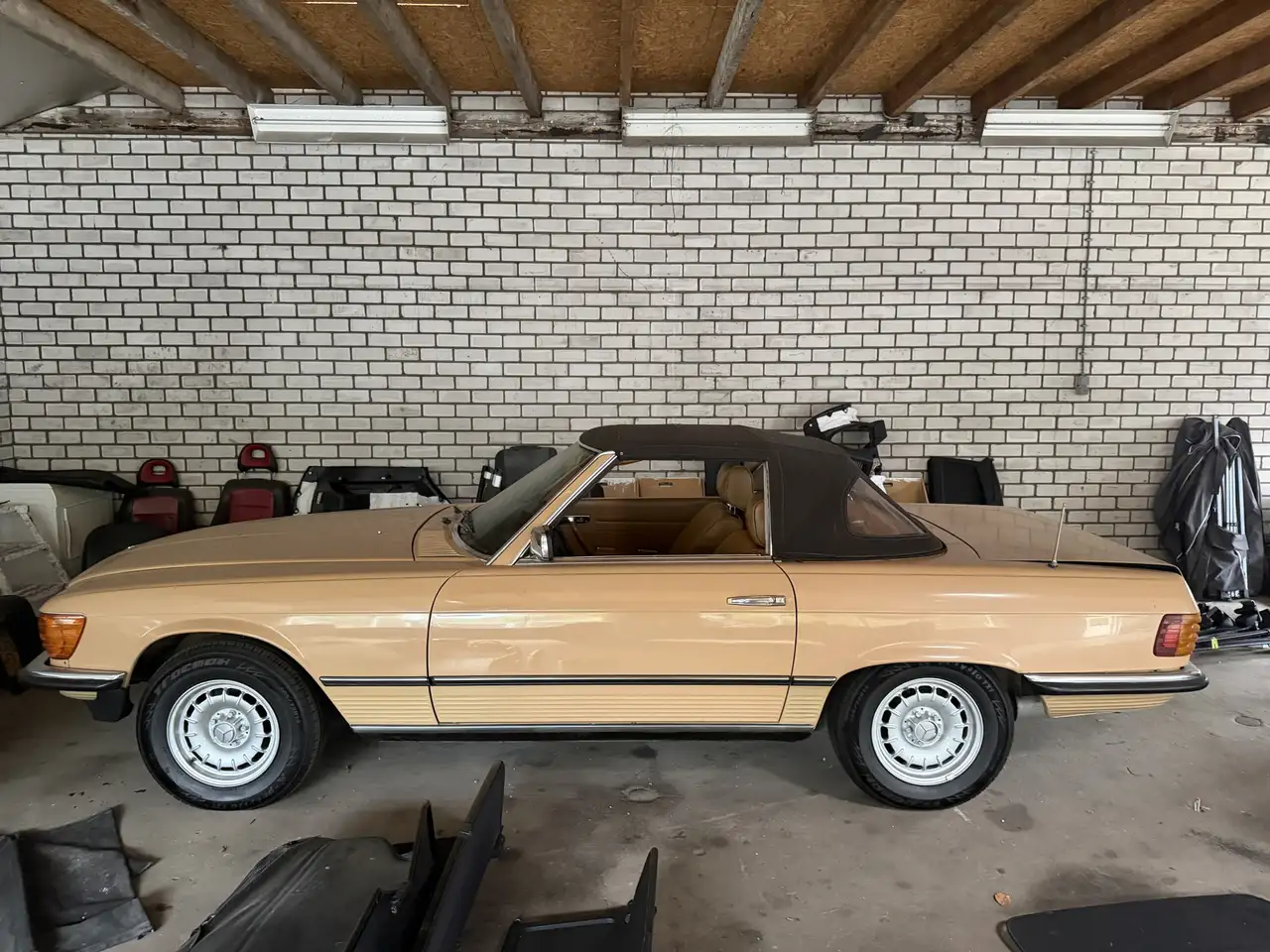 Mercedes-Benz SL 450 V8 | 1977 Hardtop Historie Nieuwstaat schuurvondst, foto 3