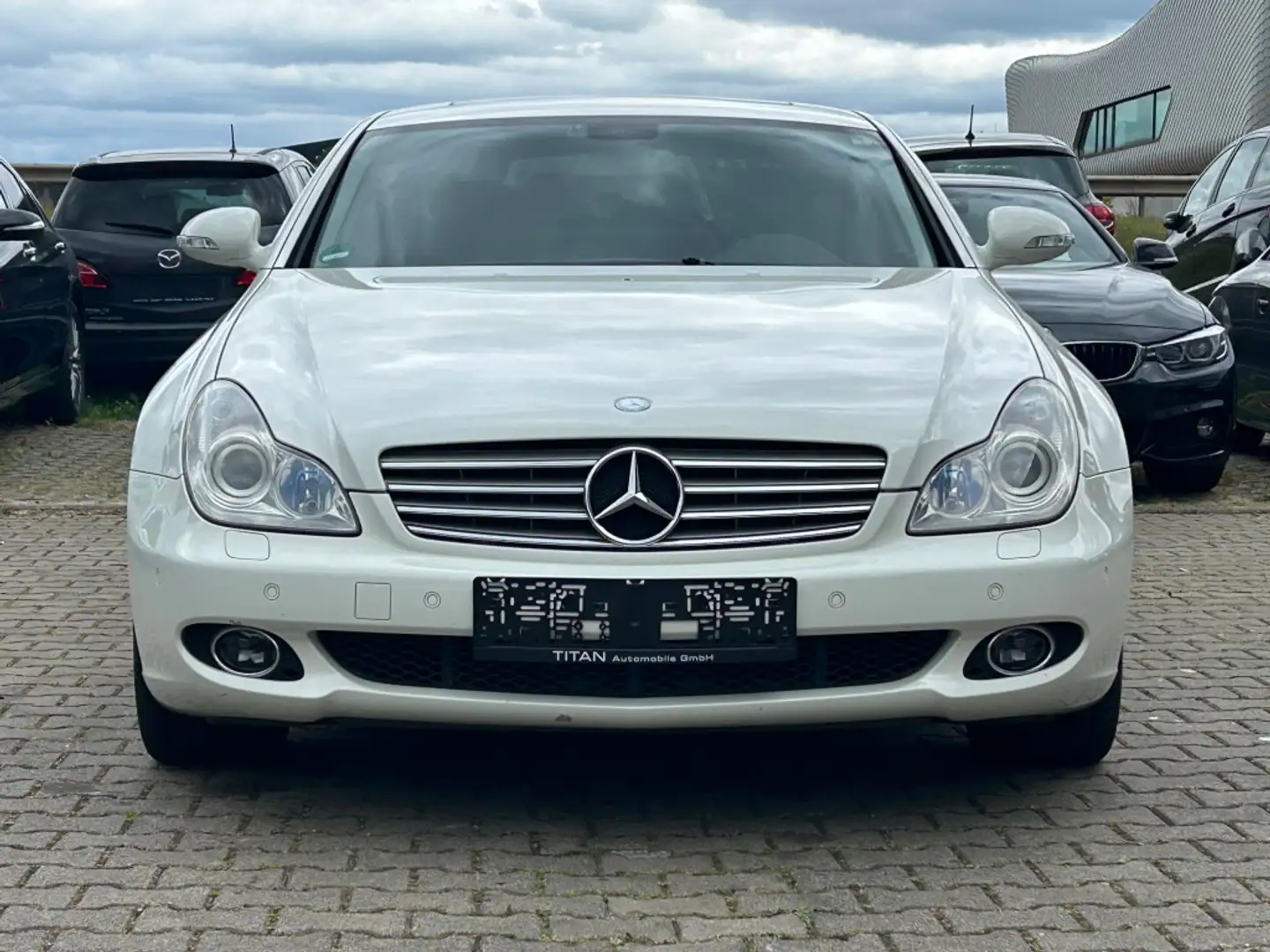 Mercedes-Benz CLS 350 Schiebedach Klima SHZ PDC Tempomat Xenon Weiß - 2