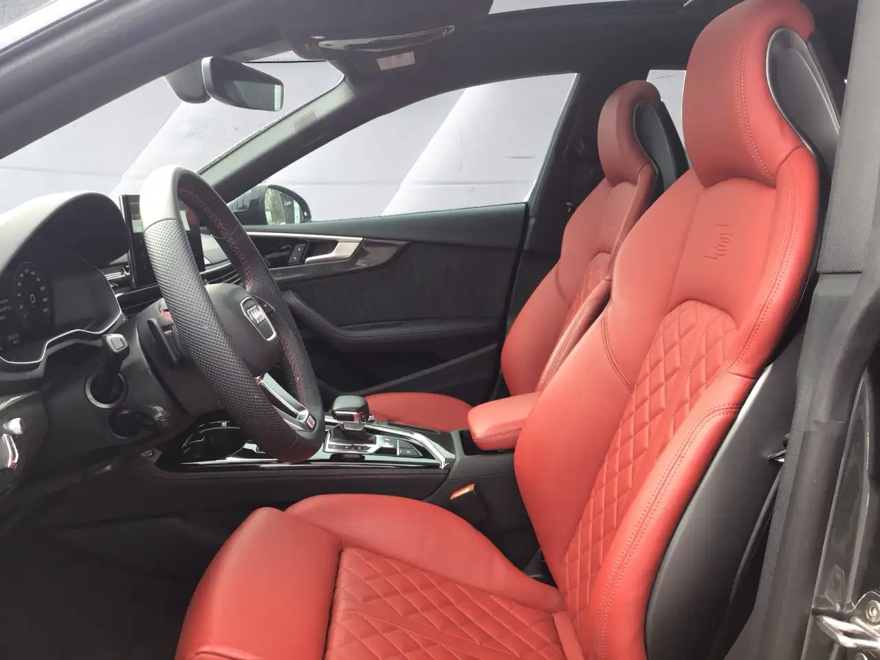 Audi S5 снимка Audi S5