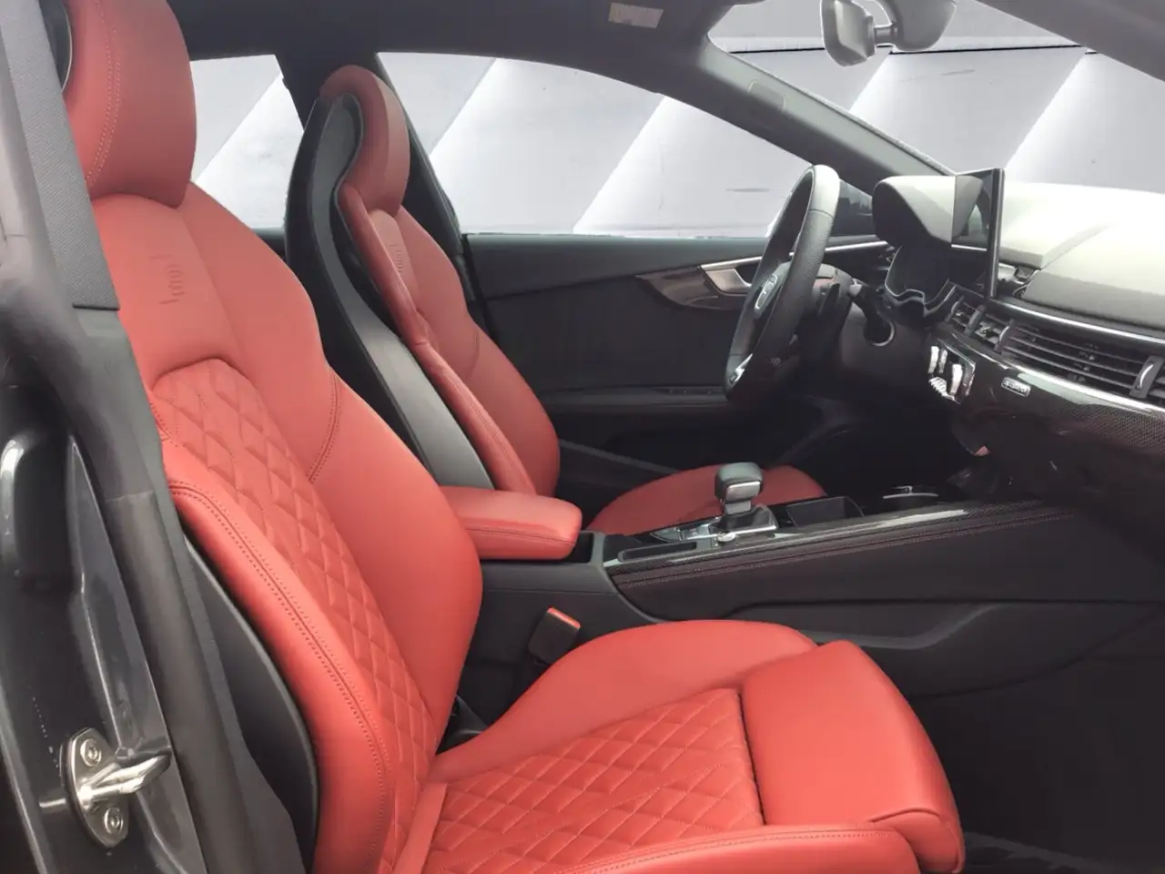 Audi S5 снимка Audi S5