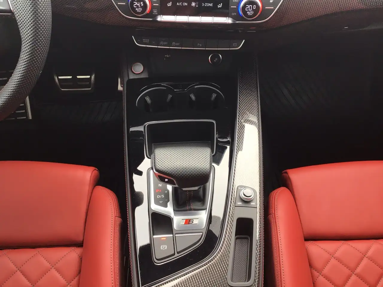 Audi S5 снимка Audi S5