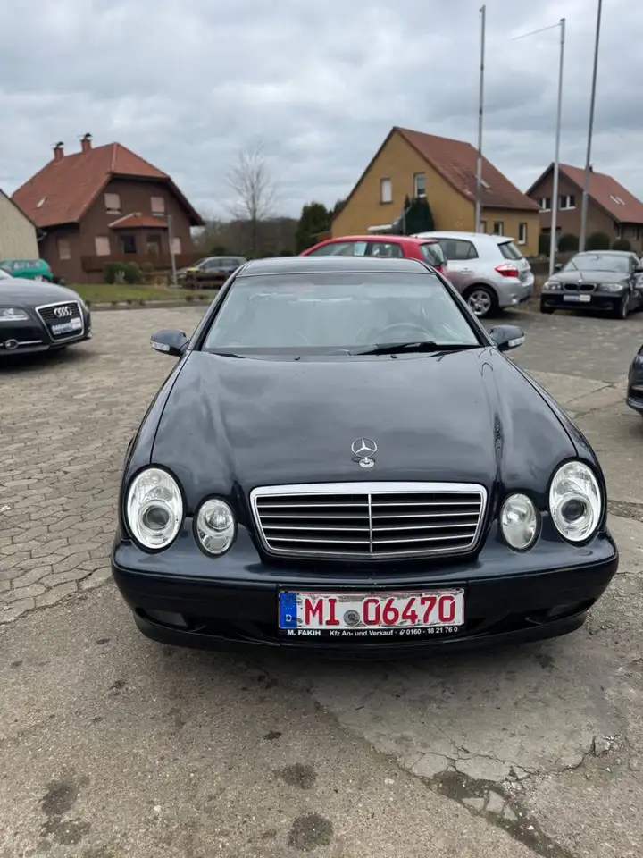Mercedes-Benz CLK 320