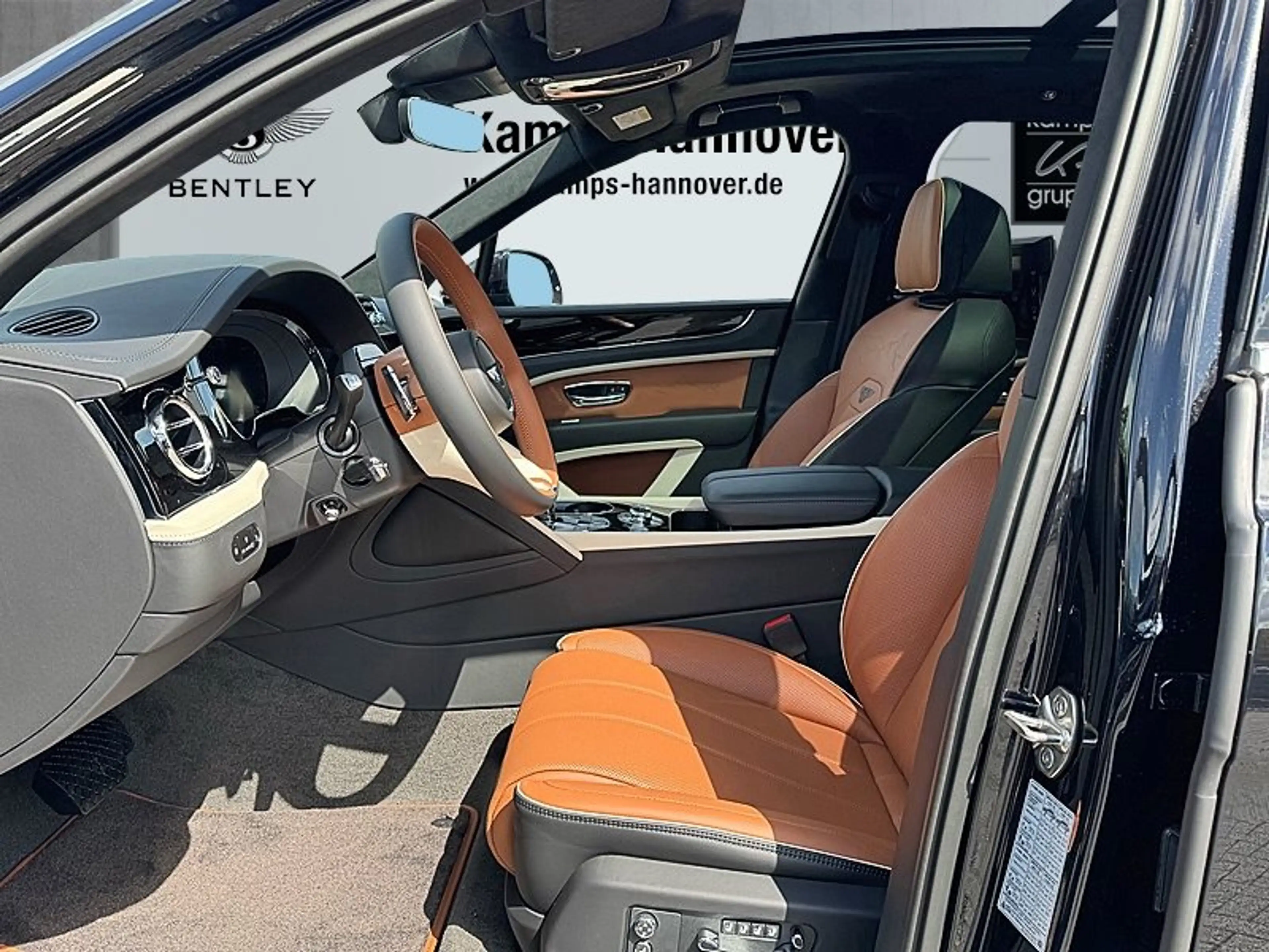 Bentley Bentayga V6 Hybrid Artenara *Special Edition* — photo 10